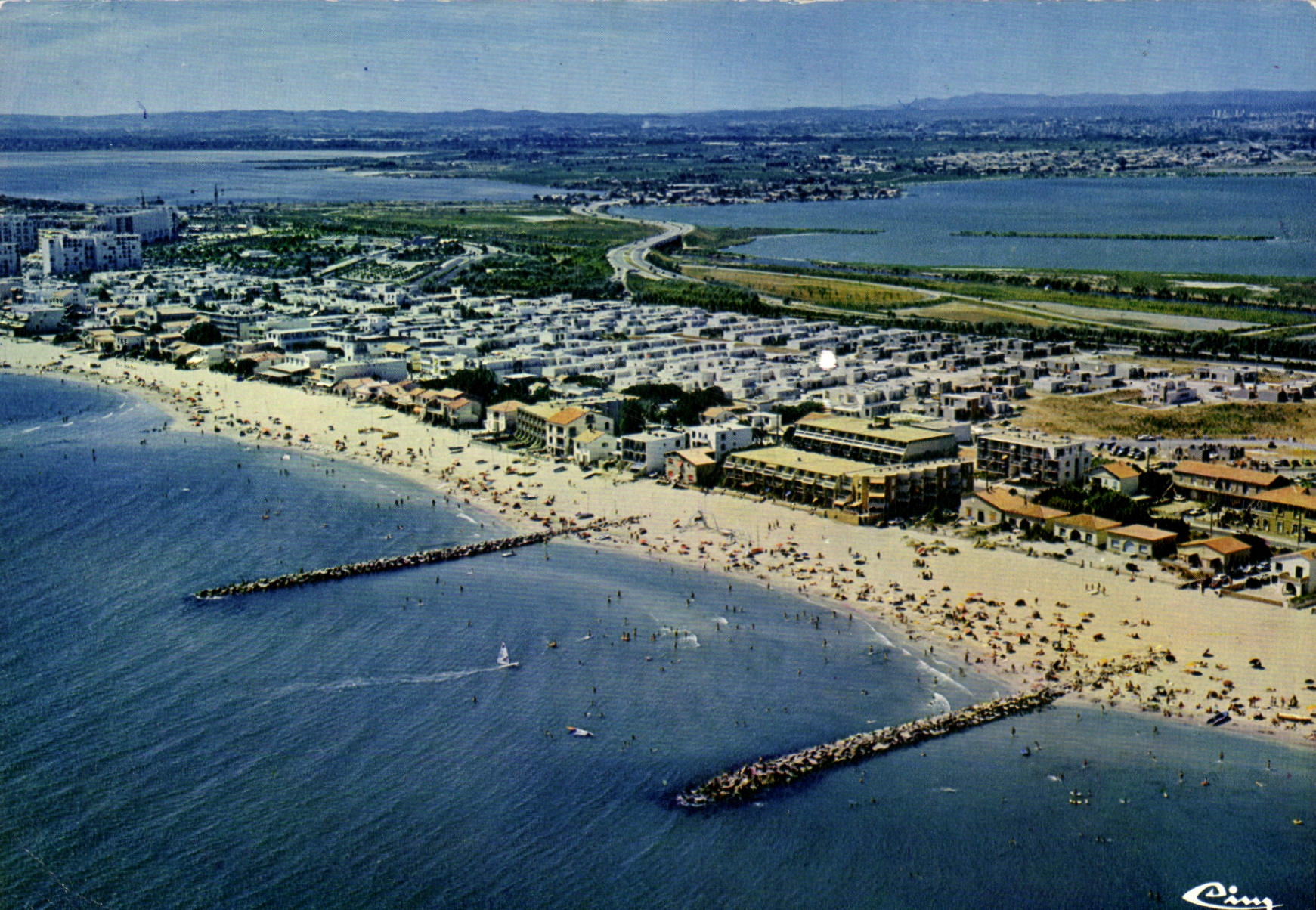 CPM Carnon Herault vue generale aerienne la plage