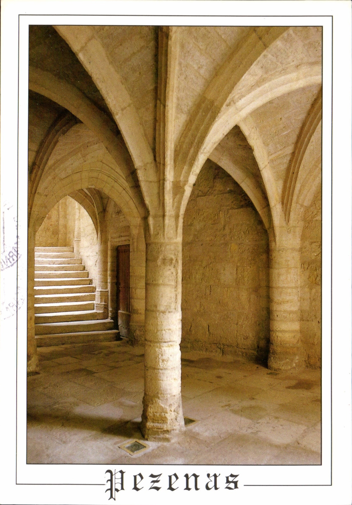 CPM Pezenas Herault ville d'Art hotel Lacoste XV siecle