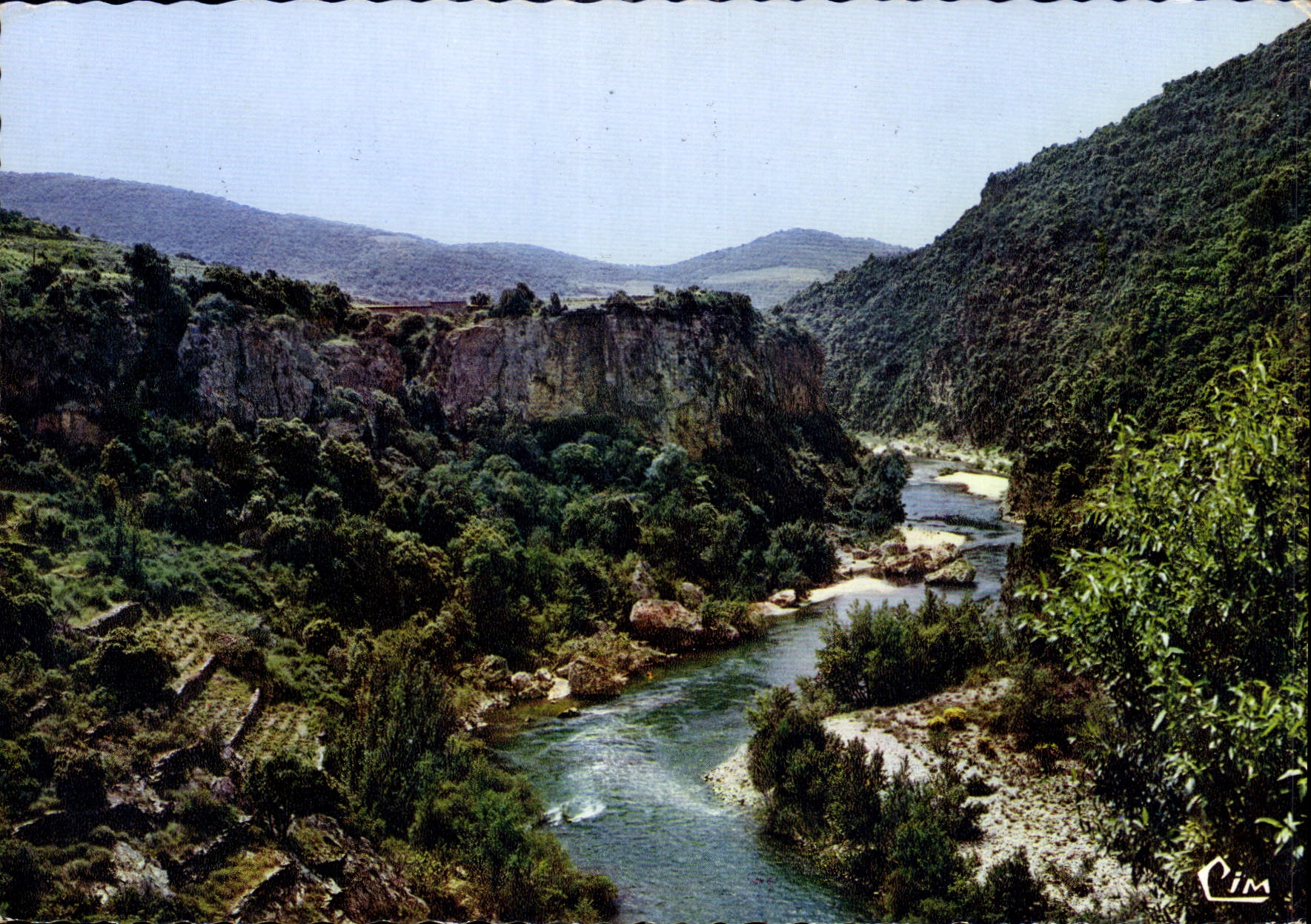 CPM Herault Touristique sur le route entre Tarassac et Roquebrun