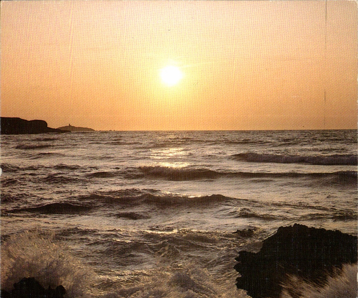 CPM Lumier et Beaute de la cote d'Azur Coucher de Soleil sur les Flots
