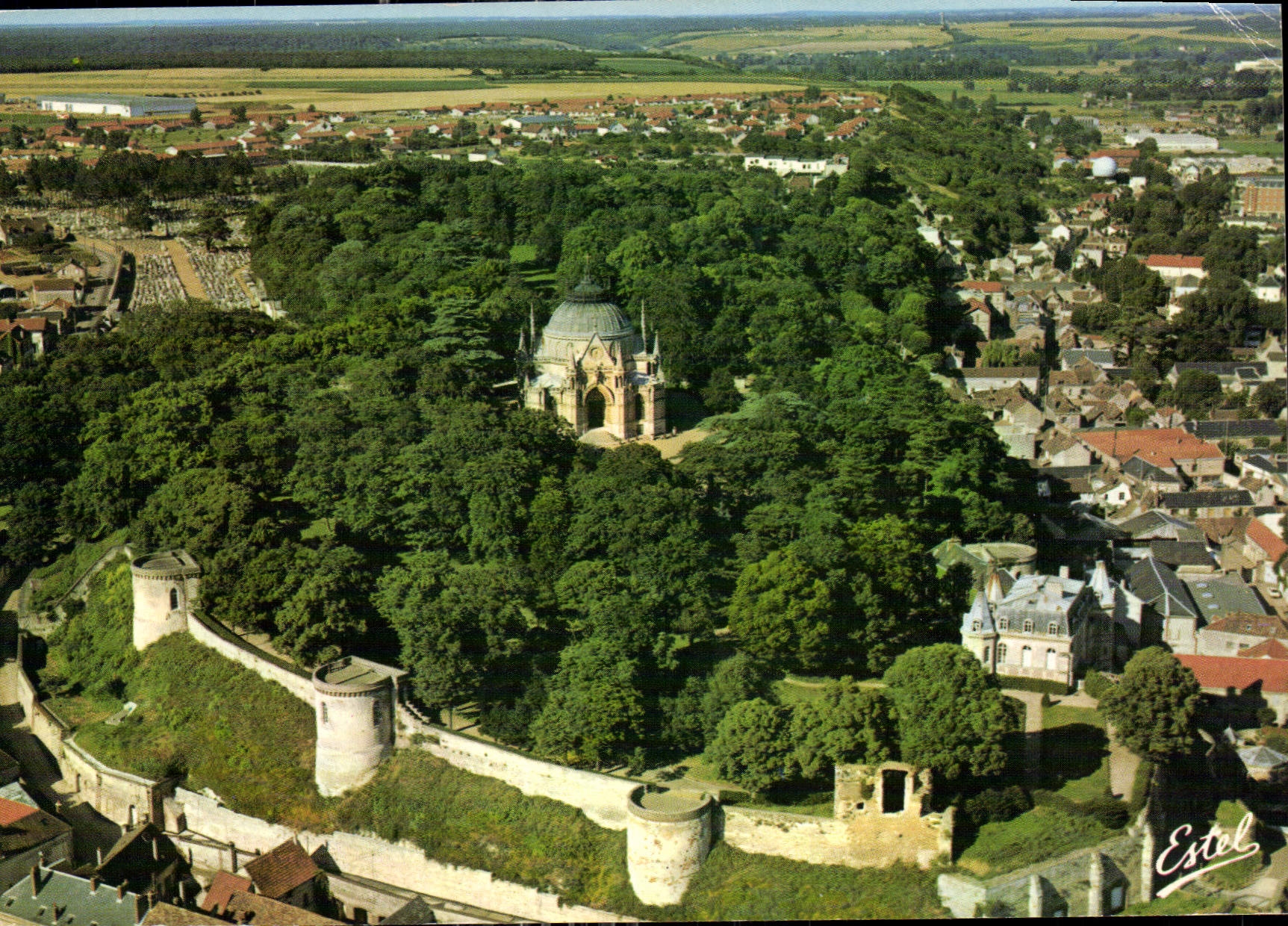 CPM Dreux Eure et loire vue aerienne de la Chapelle Royale Saint Louis sepulture de la famille d'Orl