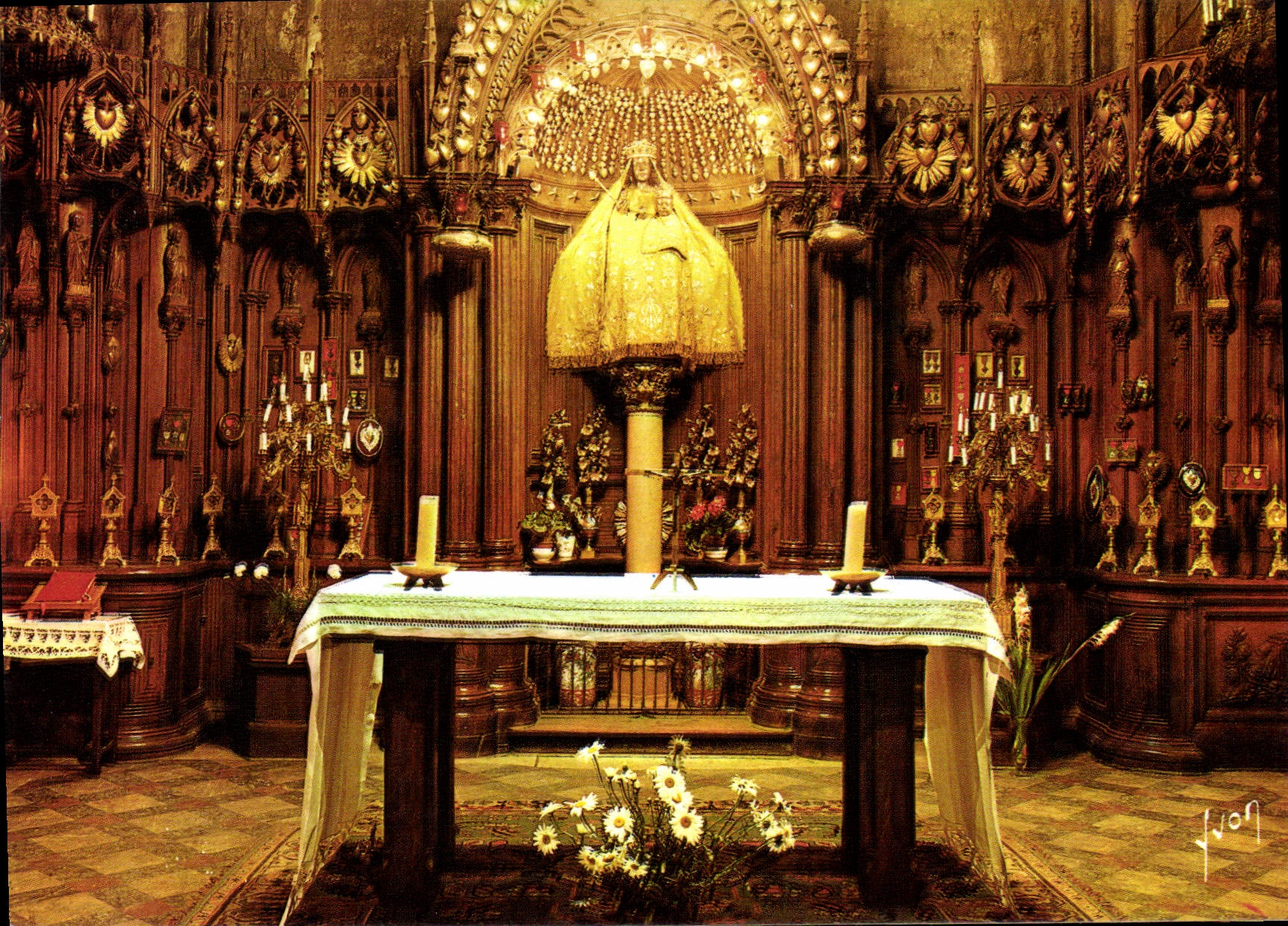 CPM Chartres Eure et Loir la Cathedrale la Vierge du Pilier 