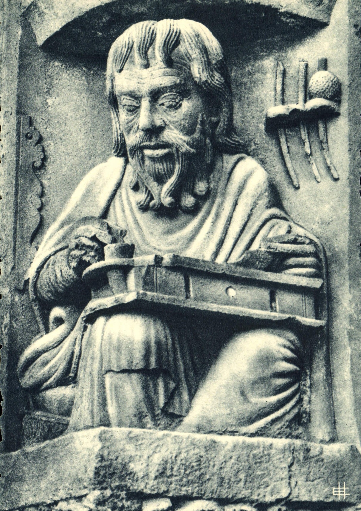 CPM Cathedrale de Chartres Portail Royal XII siecle Aristote 