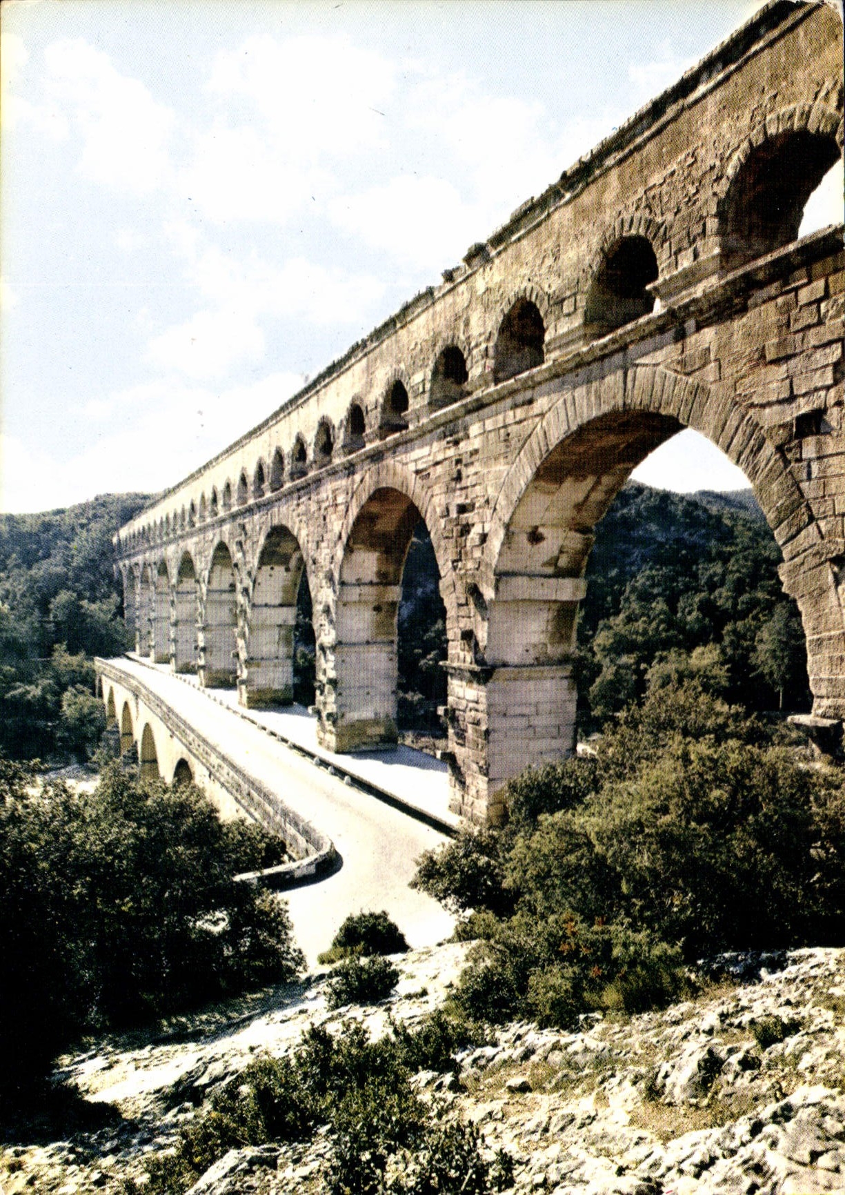CPM Le Pont du Gard Aqueduc romain construit avant l'ere chrerienne sur l'ordre d'Agrippa