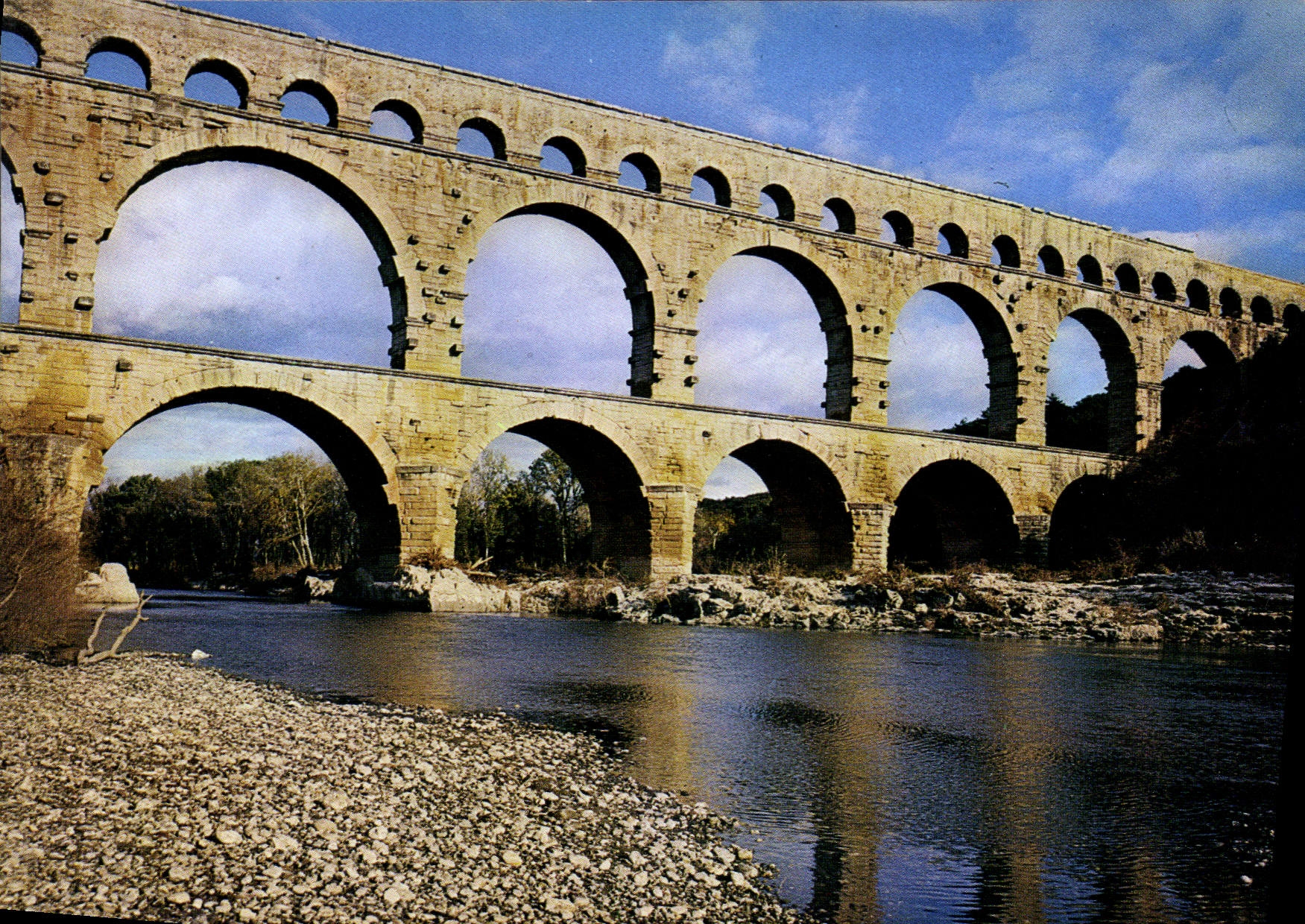 CPM Pont du Gard Gard Commune de Vers
