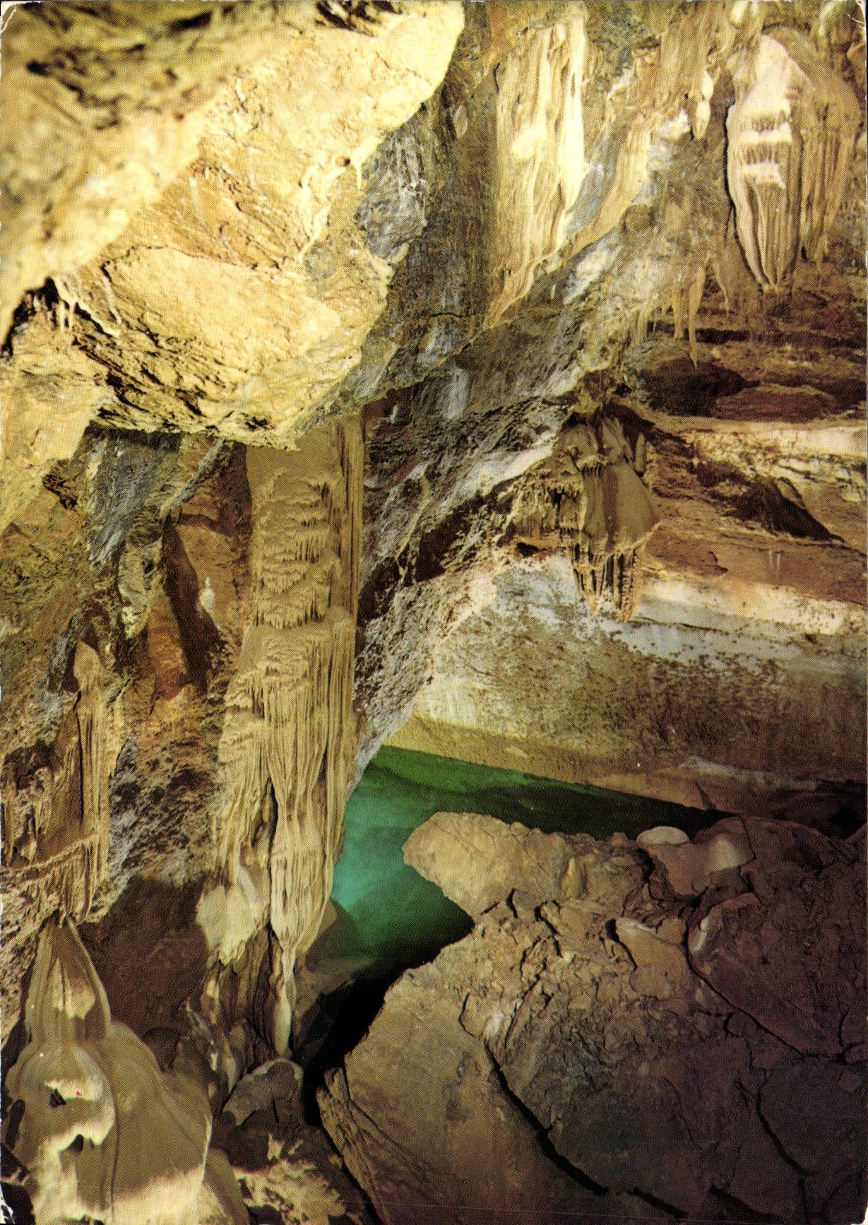 CPM Grottes de Trabuc Z P du Parc National des Cevennes par Anduze France Salle du Lac vue du pont s