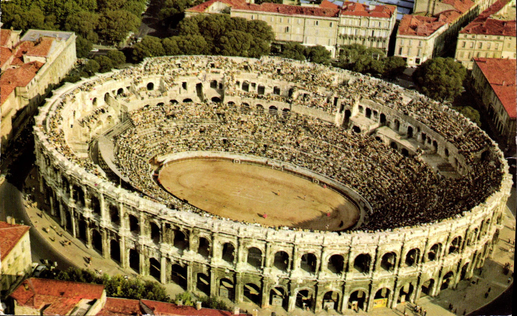 CPM Nimes Gard Les arenes 