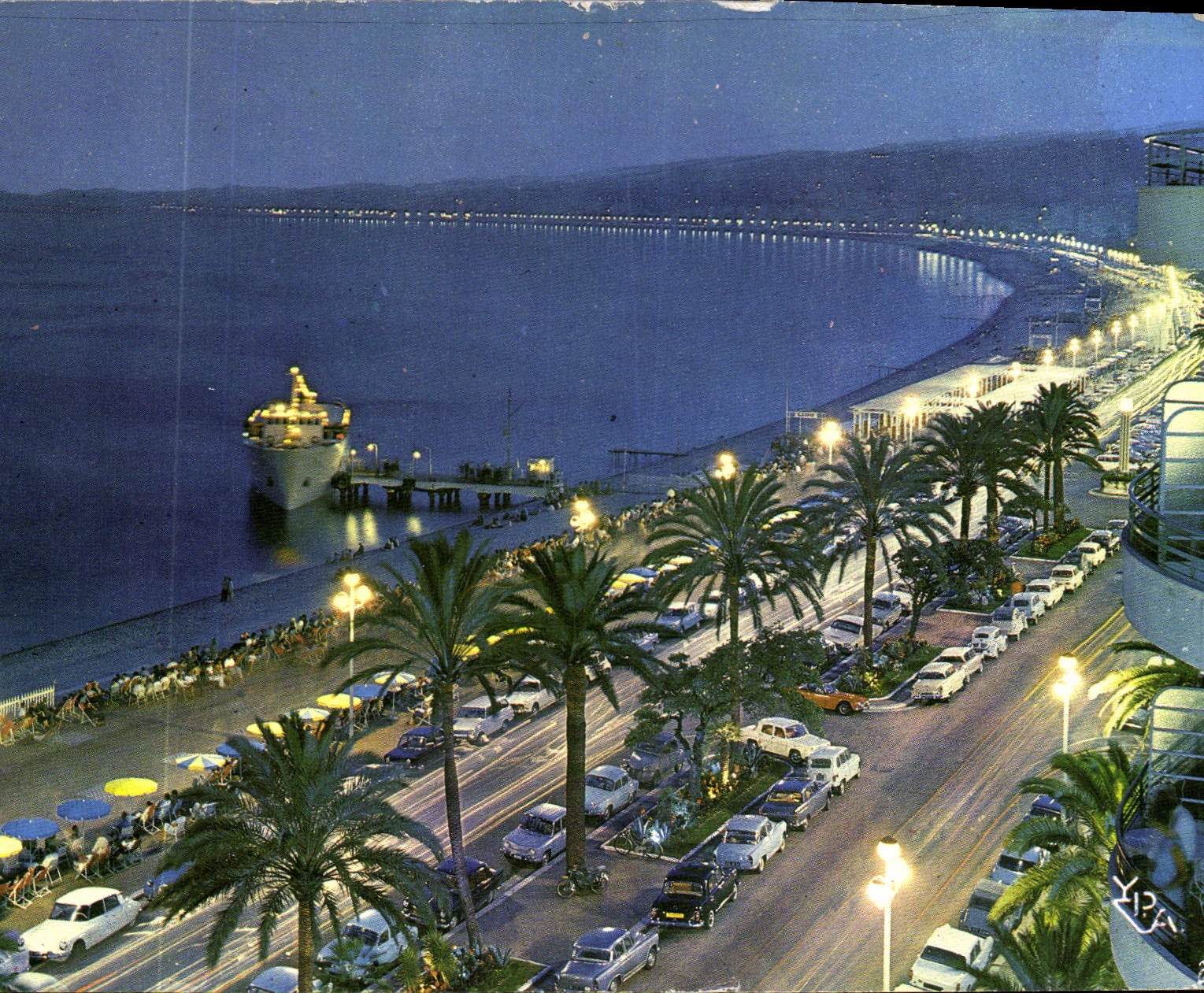 CPM Au Soleil de la Cote d'Azur Nice Promenade des Anglais de nuit