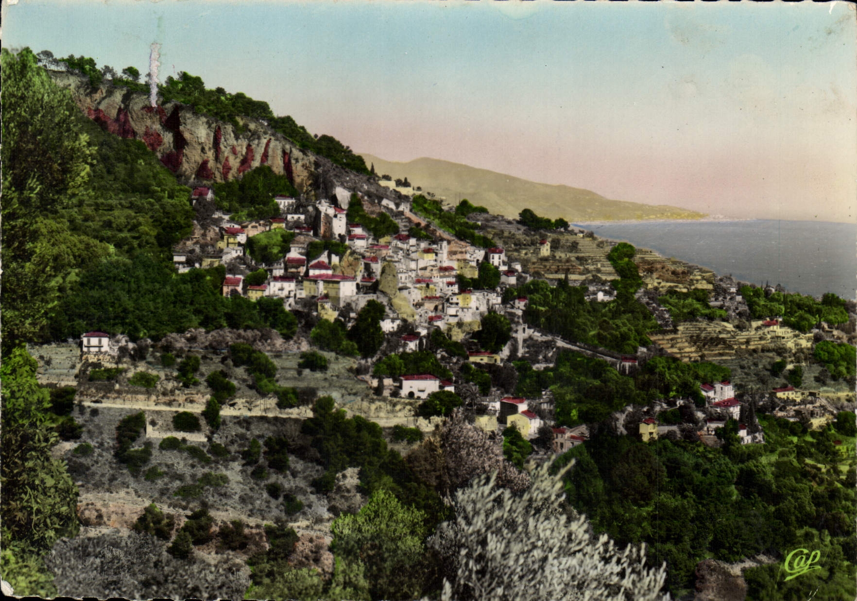 CPM Roquebrune Vue generale et la Pointe de Bordighern
