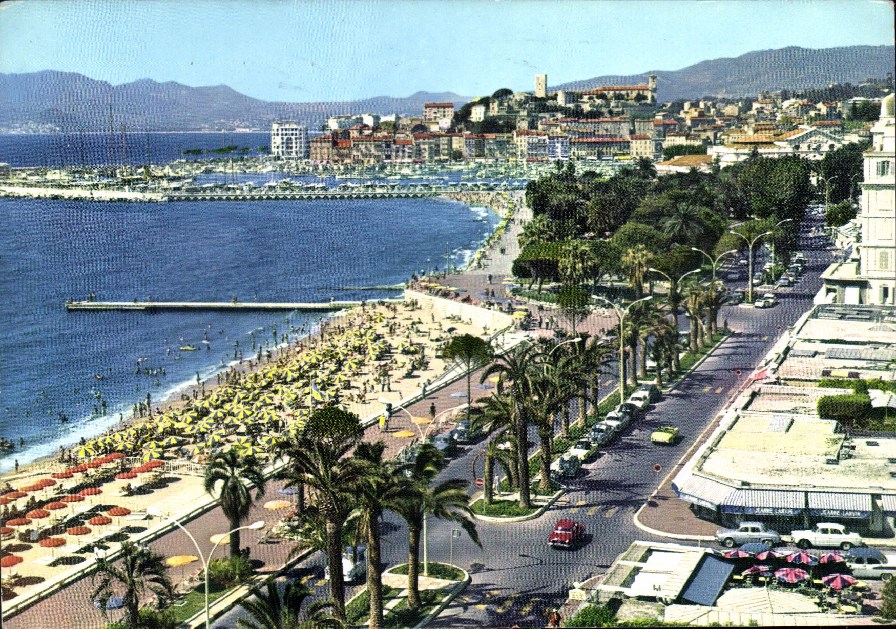 CPM La Cote d'Azur Cannes La Croisette et le Suquet
