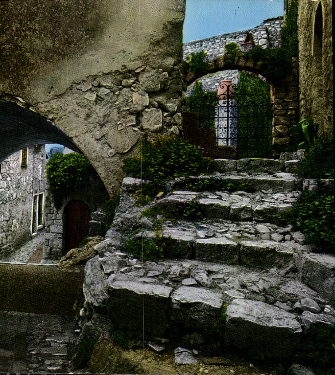 CPM Cote d'Azur Eze Village 