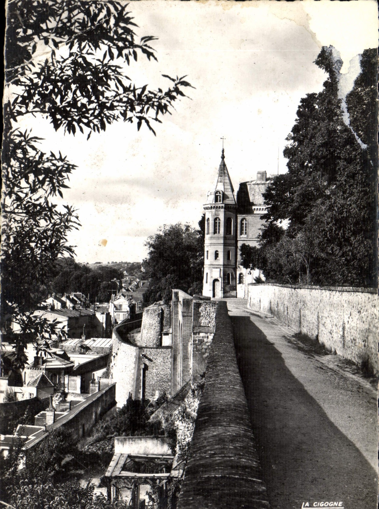 CPM Dreux Eure et Loir Ancien Eveche et le Chemin de Ronde 