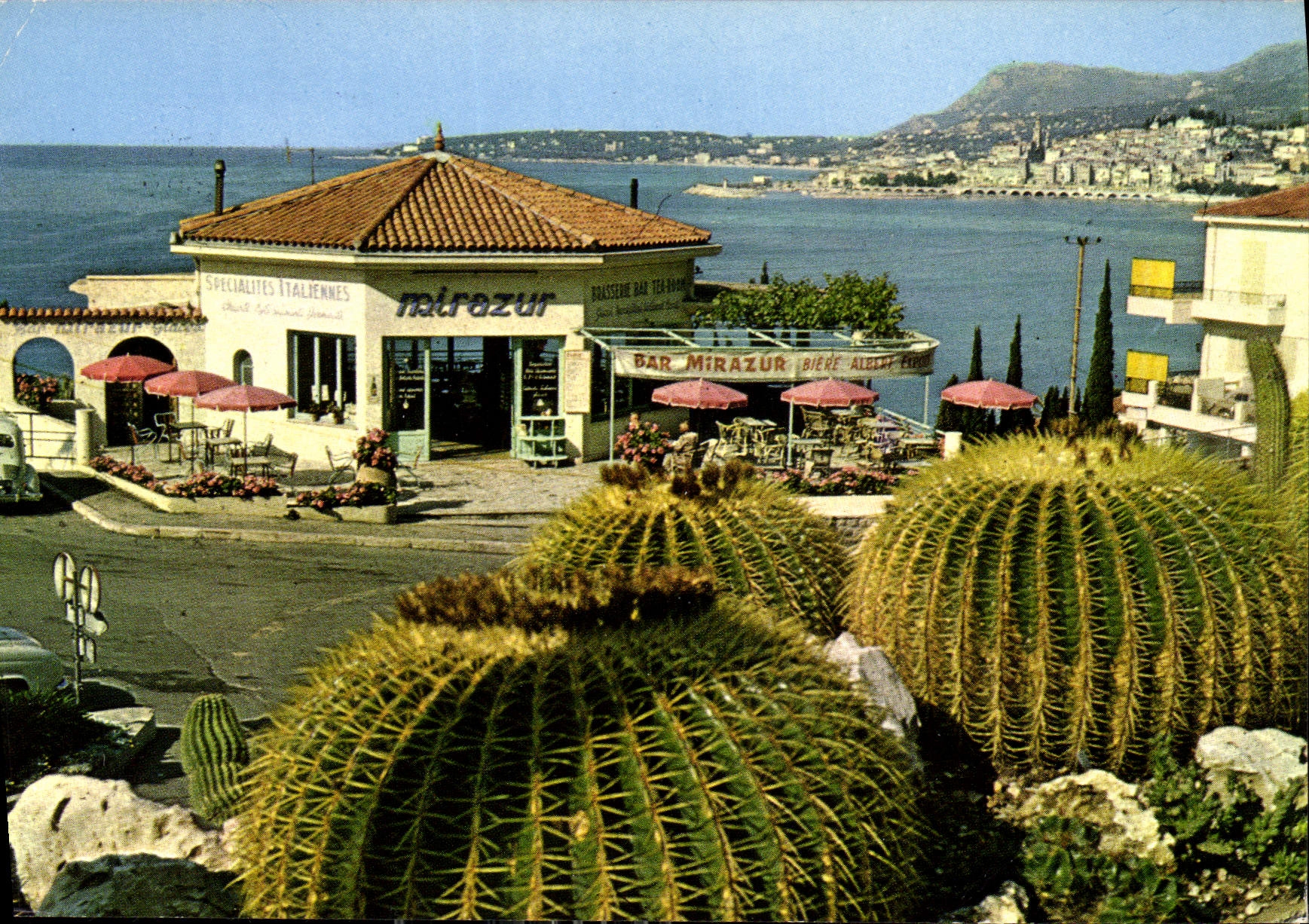 CPM Menton Frontiere Le Mirazur Menton Le Cap Martin Bar Biere