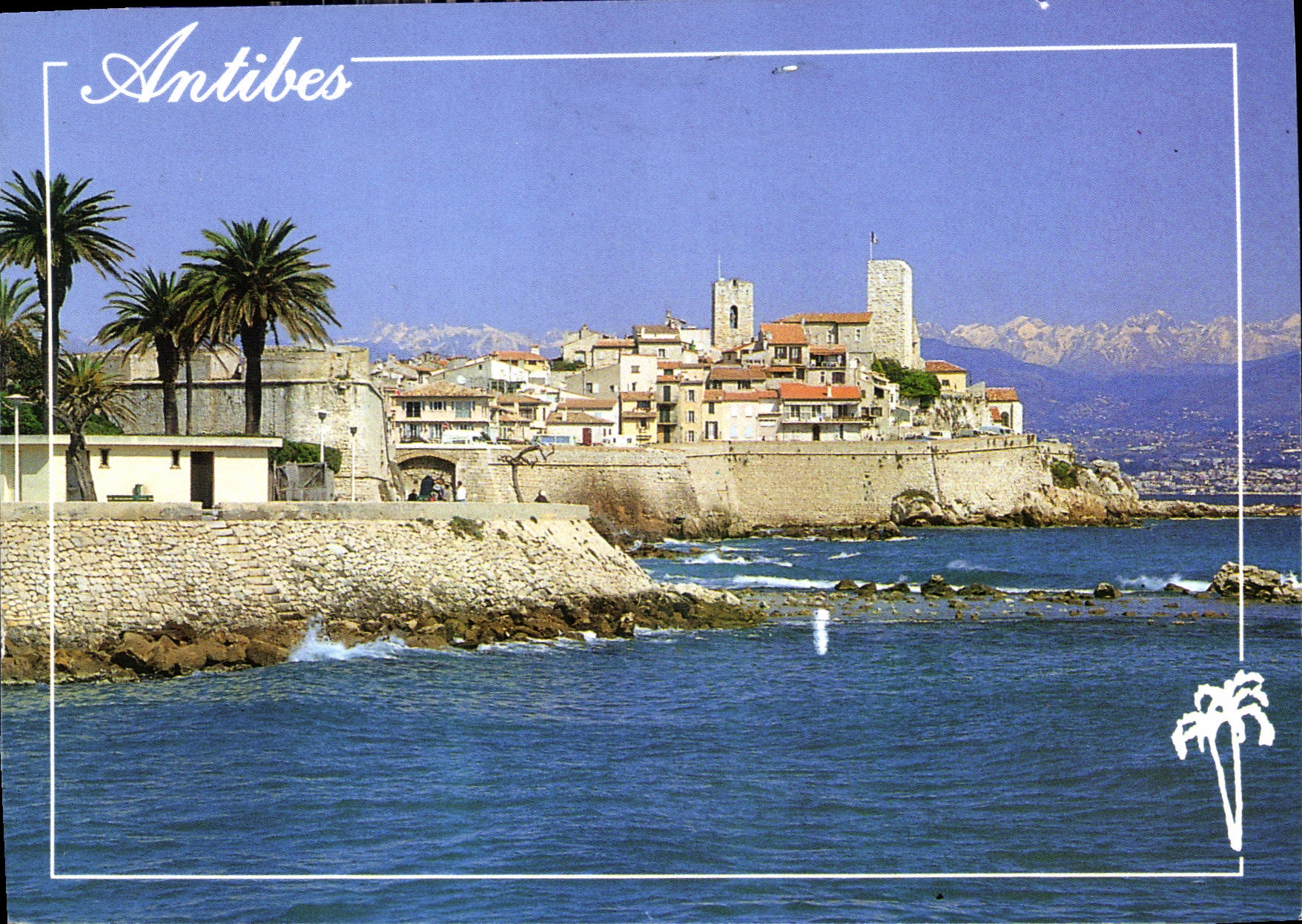 CPM Antibes La vieille et les remparts