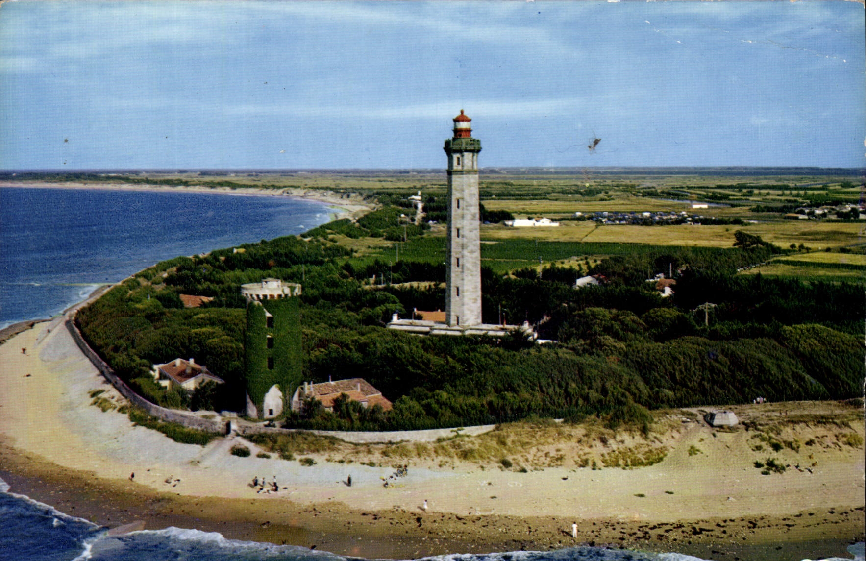 CPM Ile De Re Re Saint Clement des Baleines Ch Mme 17 Phare des Baleines et le semaphore 
