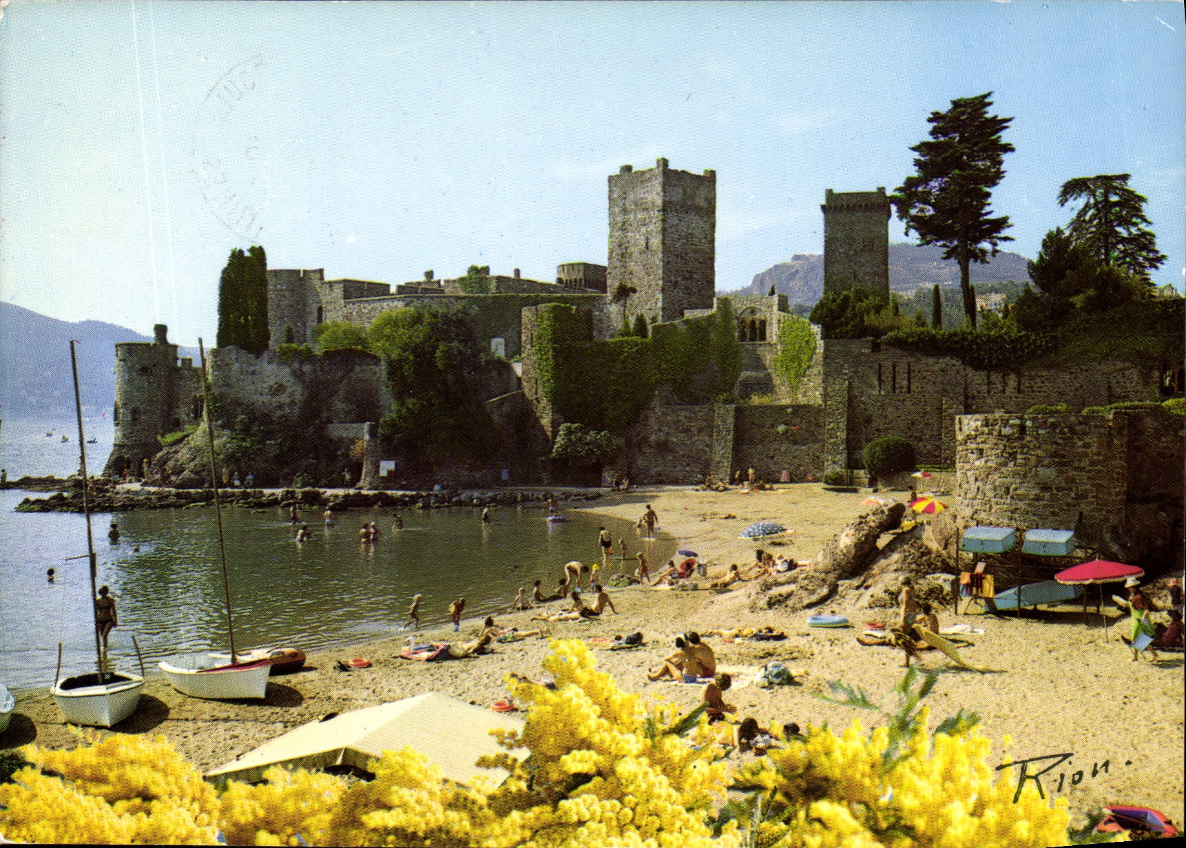 CPM La Cote d'Azur inoubliable La Napoule Le Chateau la Plage
