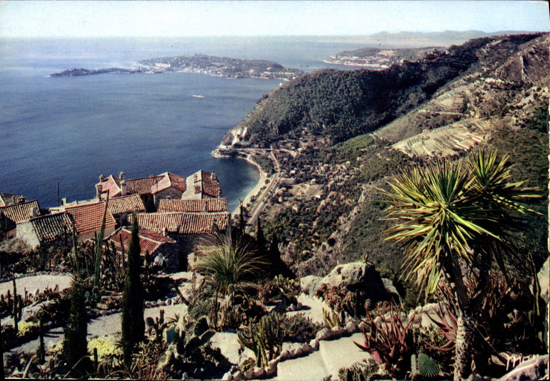 CPM La Cote d'Azur Vue panoramique prise d'Eze Village Le Cap Ferrat Le Cap de Nice et l'Esteral Pan