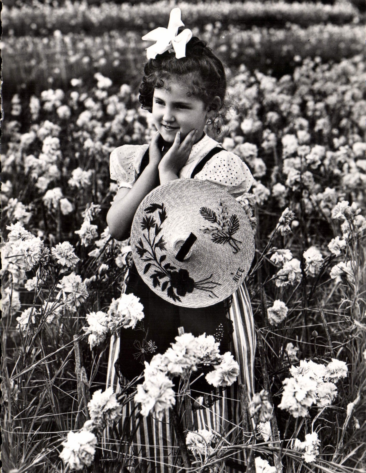 CPM Souvenir de la Cote d'Azur Enfant Folklore