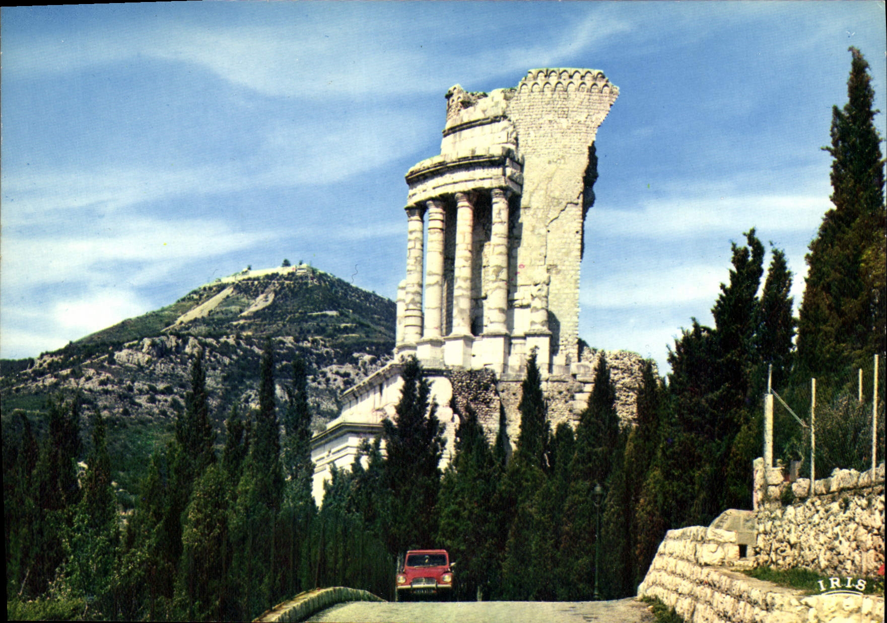 CPM La Cote d'Azur La Turbie Le Trophee des Alpes Monument a la gloire de l'Empereur Auguste