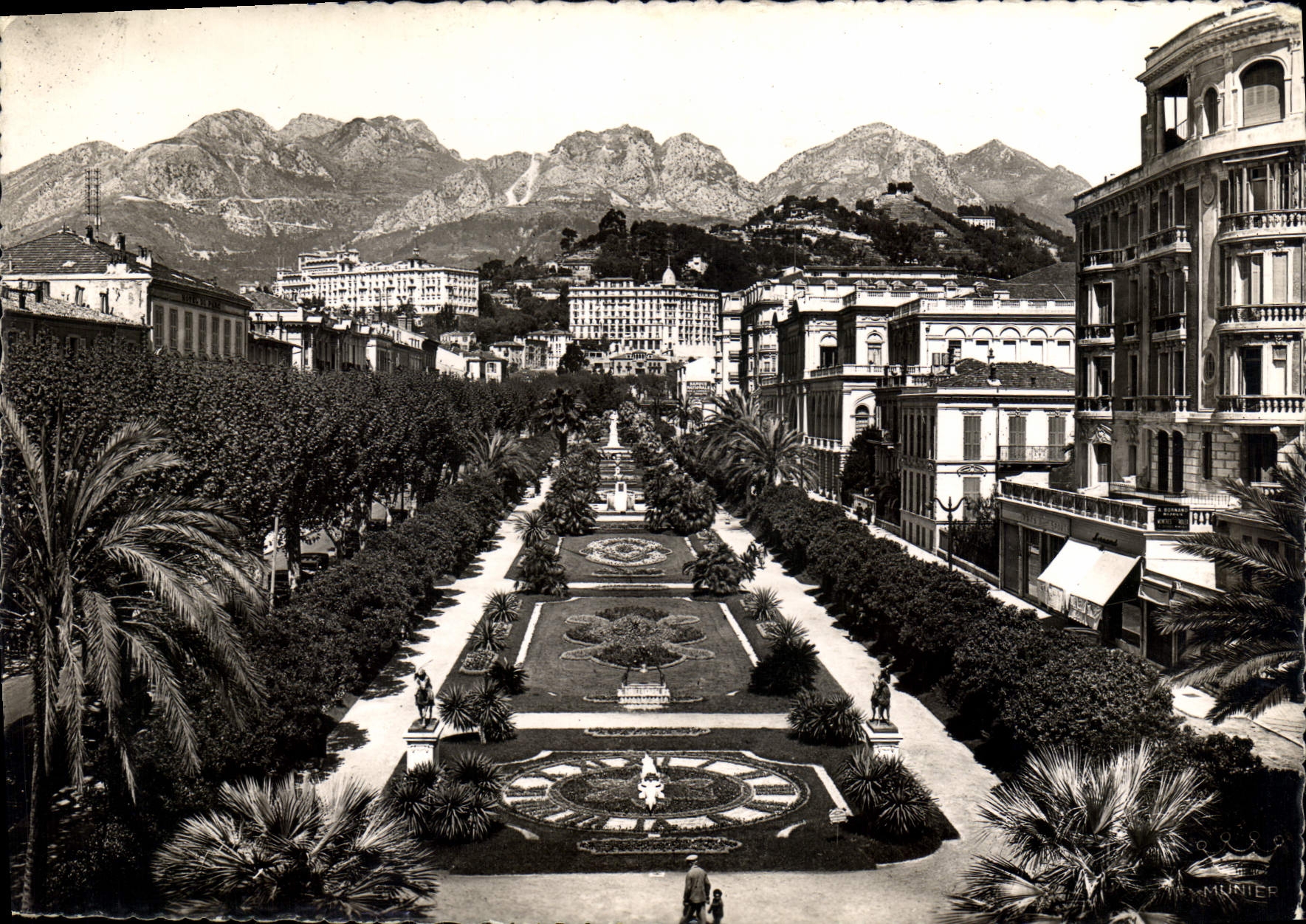 CPM Menton Le Jardin Public 