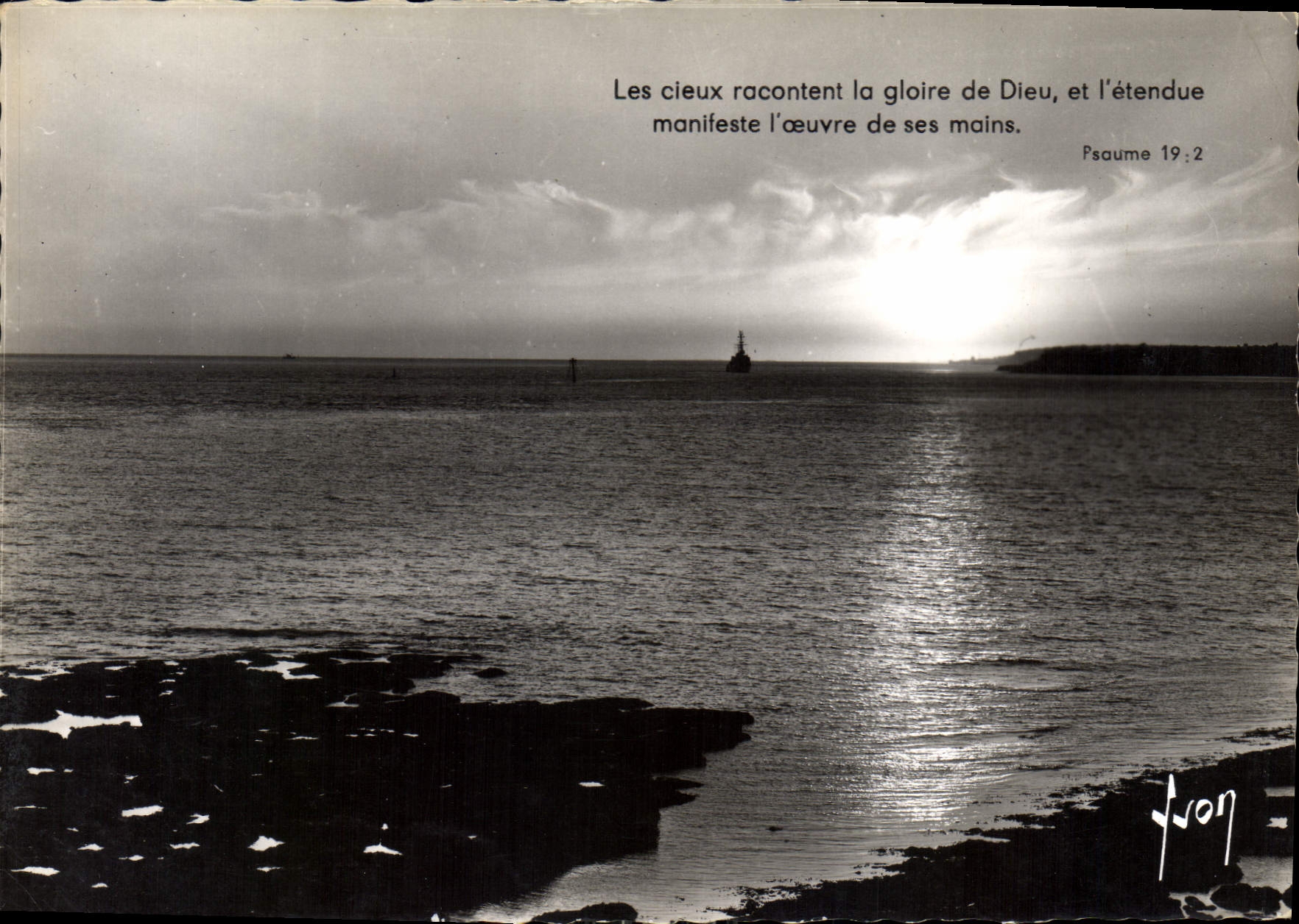 CPM Royan Coucher de soleil sur la Mer 