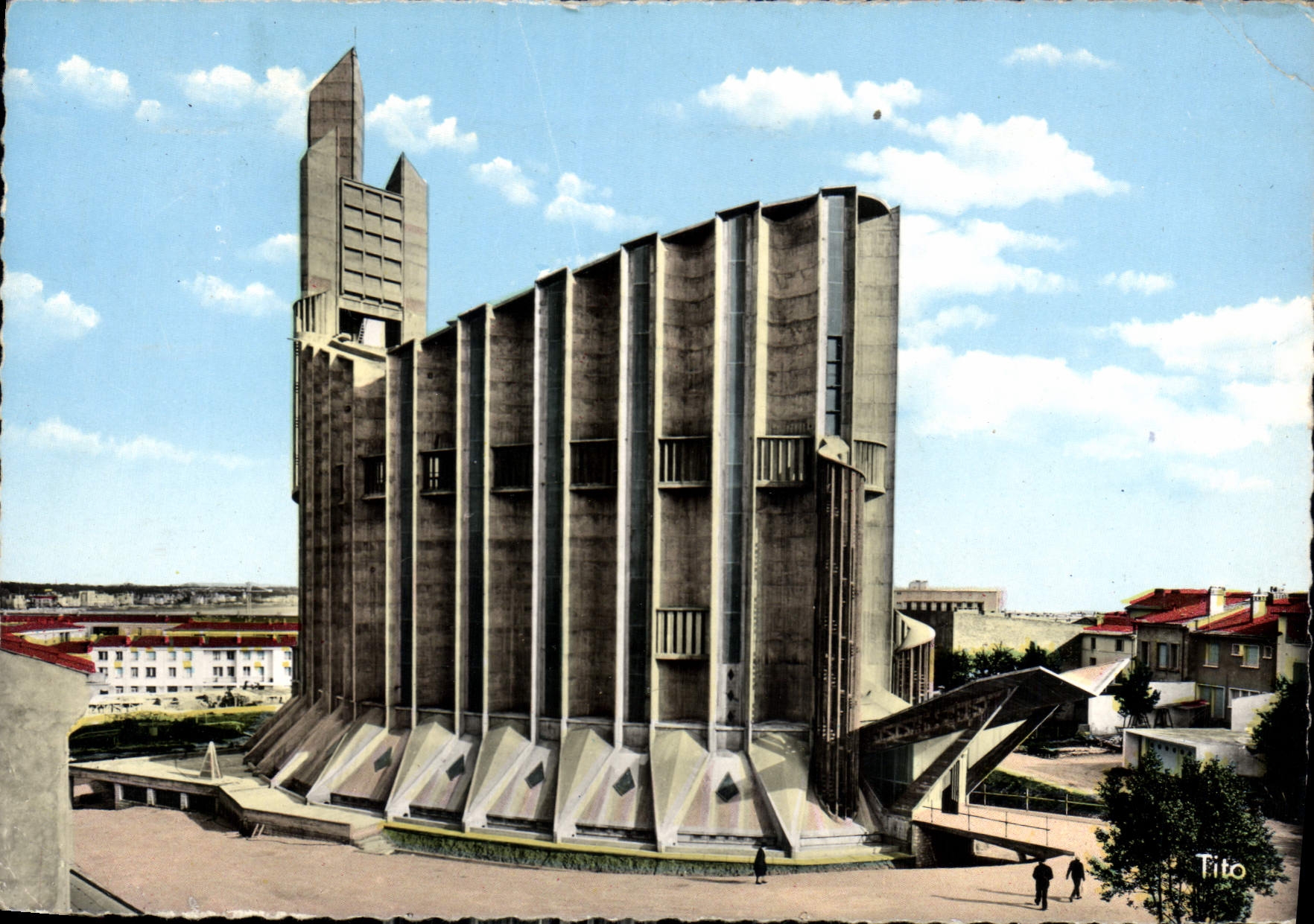 CPM Royan Cote Nord de l'Eglise Notre Dame