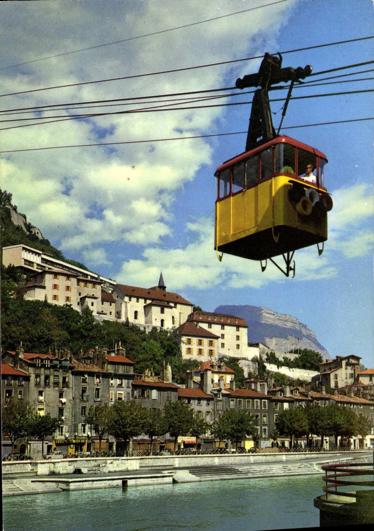 CPM Grenoble Telepherique de la Bastille 