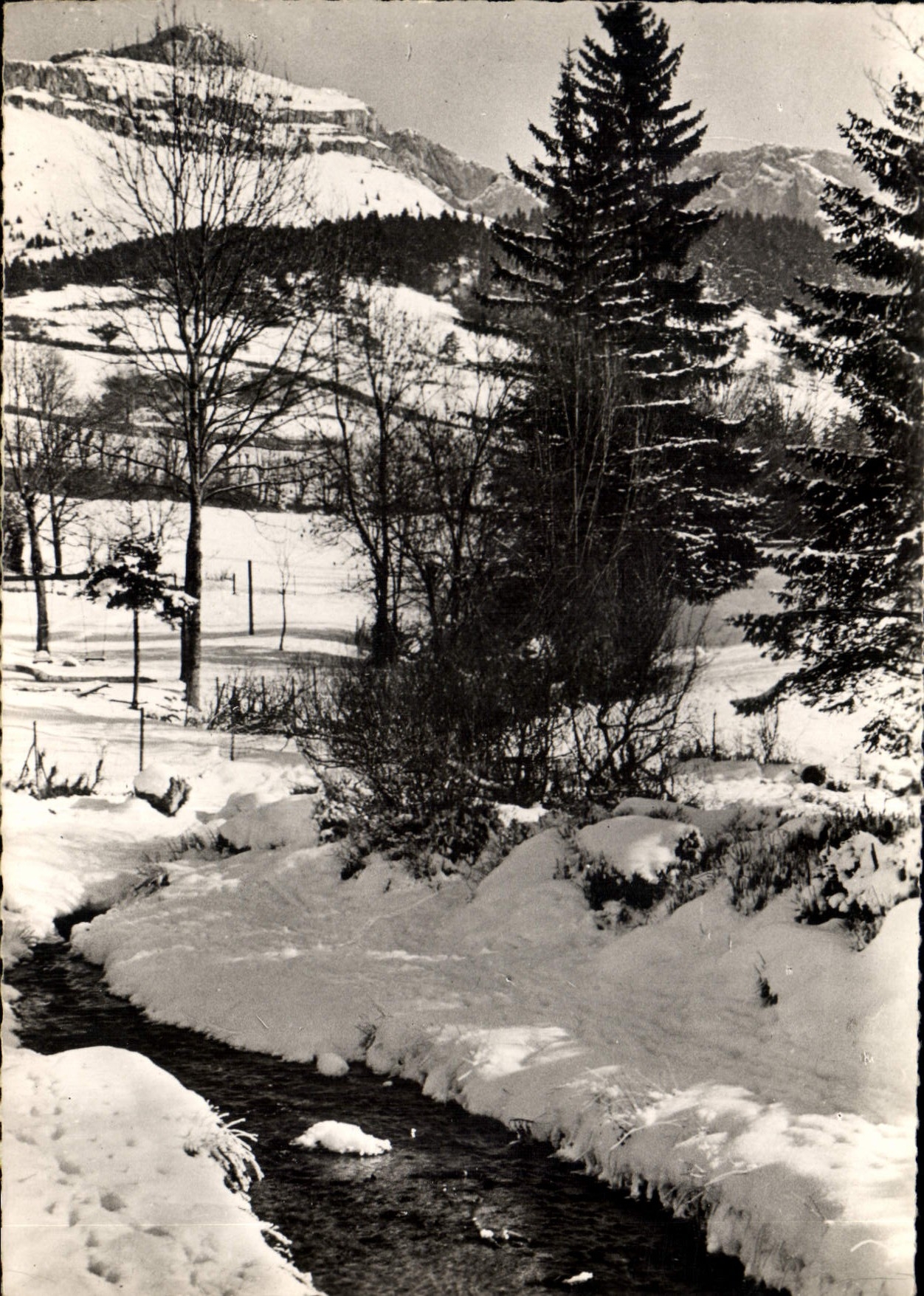 CPM Villard de Lans Isere Paysages d'Hiver Le Carnation La Fauge