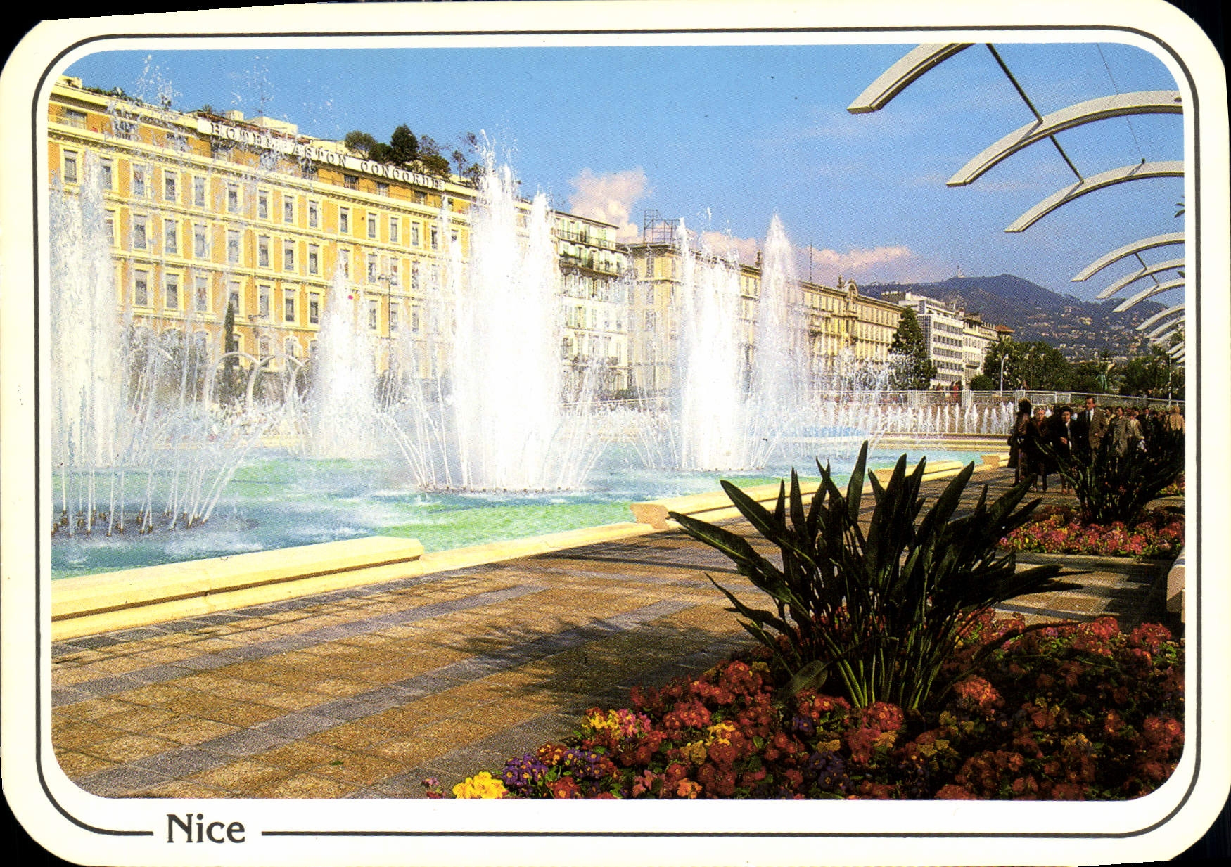 CPM Reflets de la Cote d'Azur Nice l'Esplanade du Paillon jets d'eau