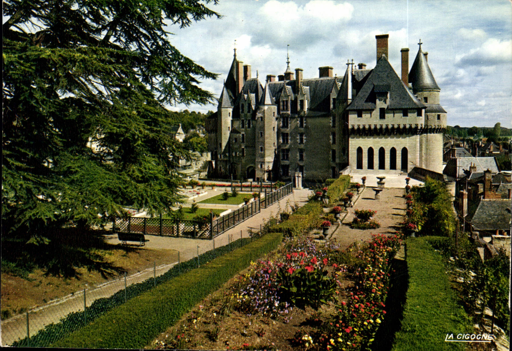 CPM En Val de Loire Langeais Indre et Loire Chateau du XV siecle on y celebra le mariage de Charles