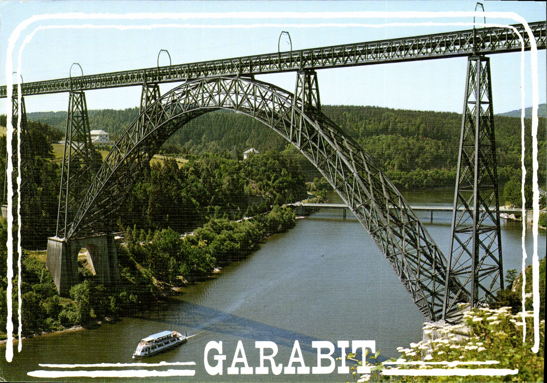 CPM Le Cantal Touristique Viaduc de Garbit Construit de 1880 a 1888 par l'Ingenieur Boyer Promenades