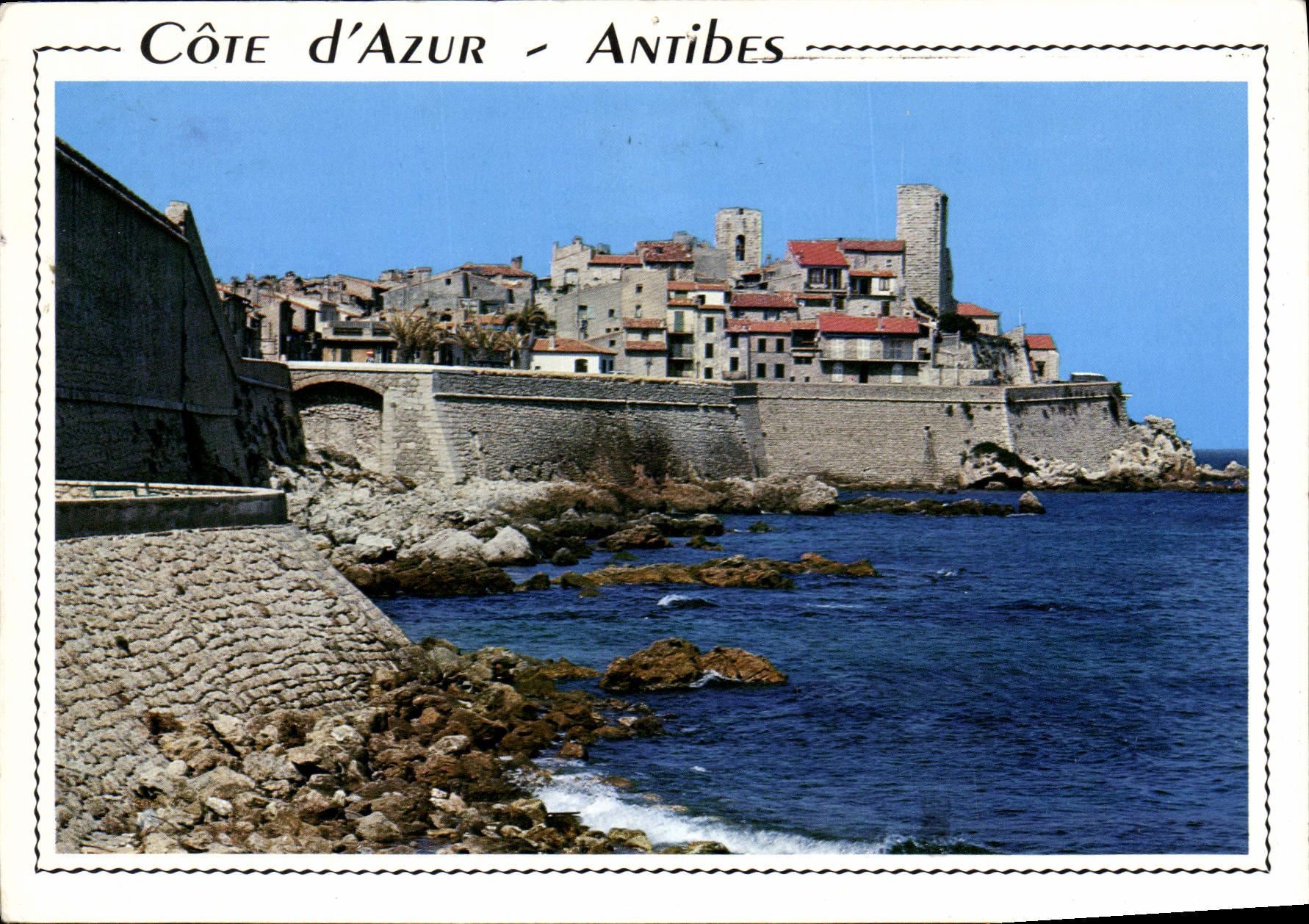 CPM Cote d'Azur Antibes A M la Vieille ville et ses remparts 