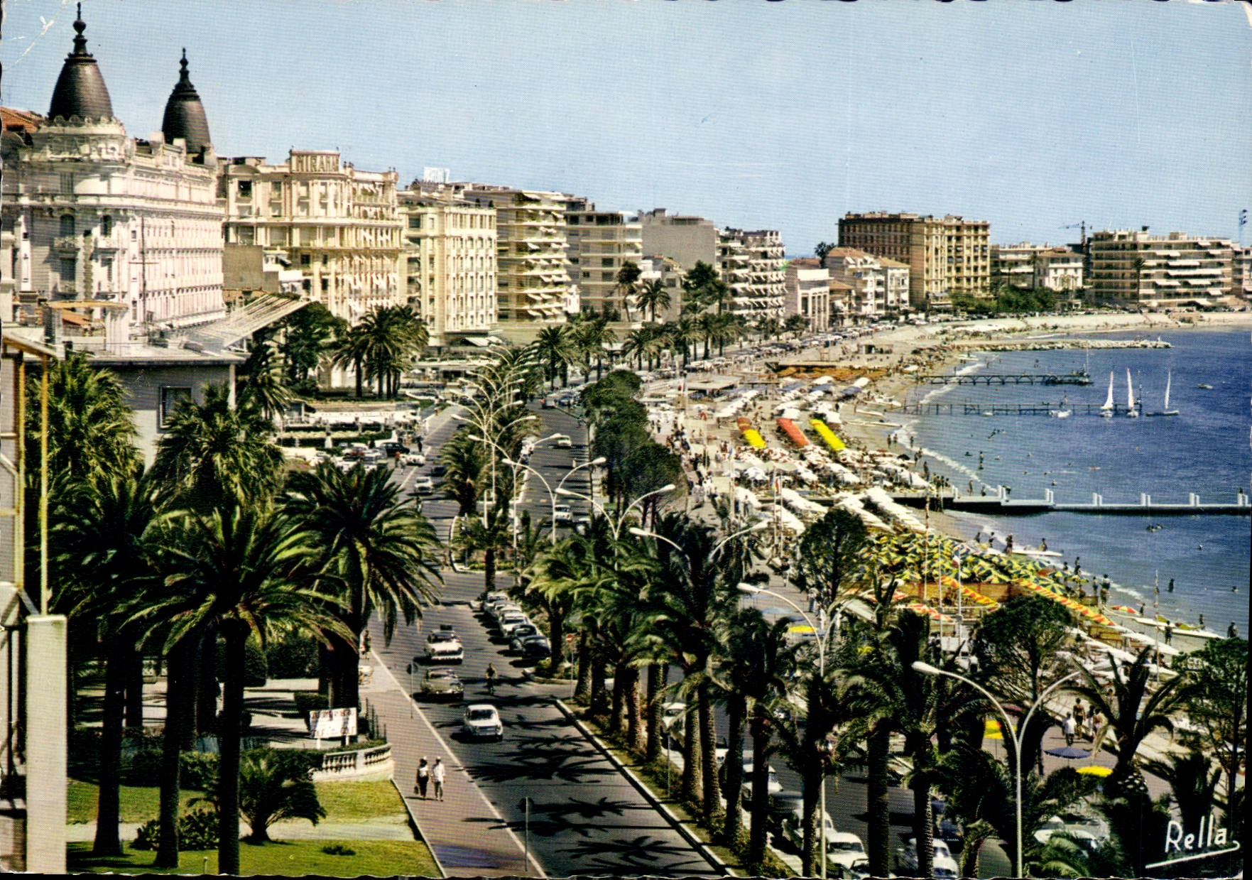 CPM La Cote d'Azur cannes A M la Croisette la Plage le Carito le Miramar et le Martinez 