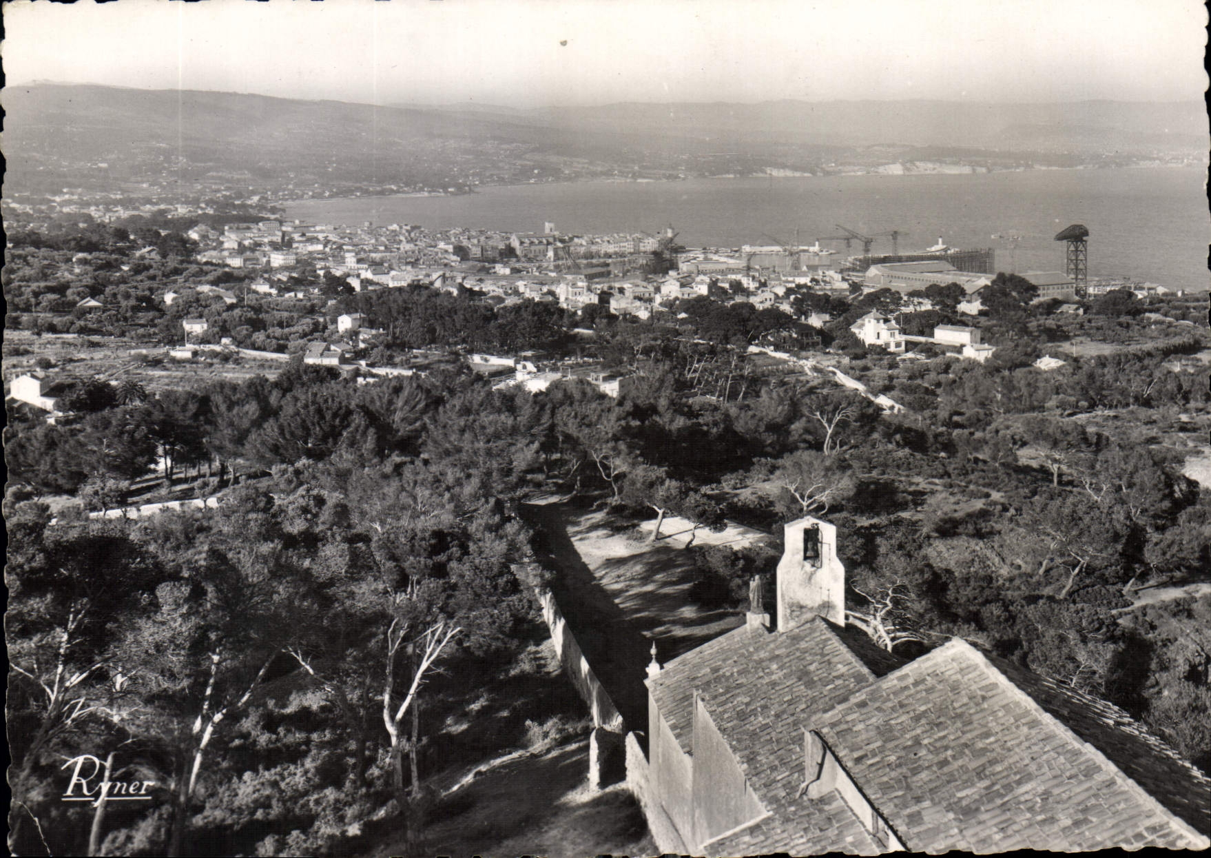 CPM Le Littoral Mediterraneen la Ciotat vue generale
