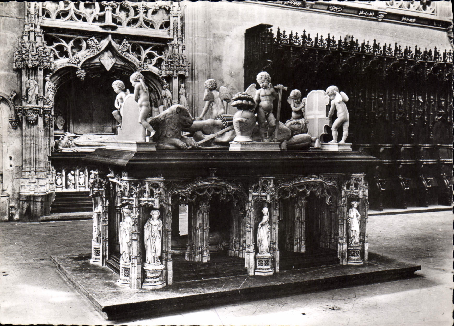 CPM Eglise de Brou Ain Tombeau de Philibert le Beau 