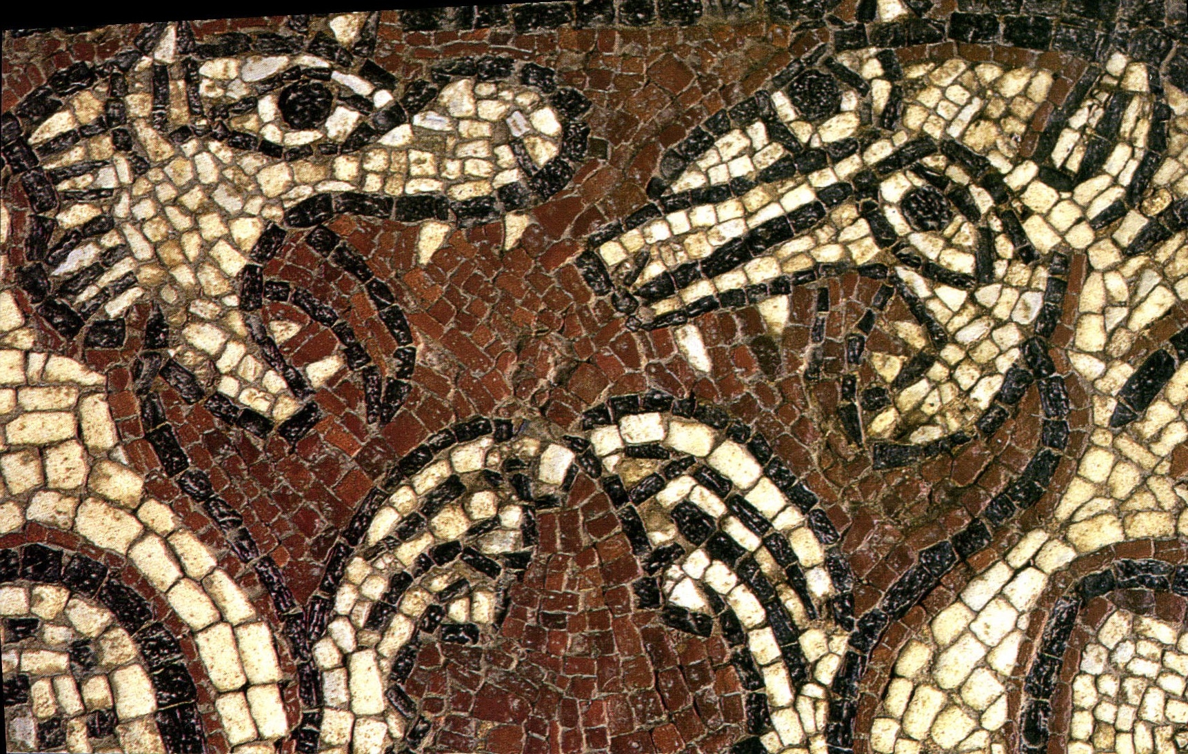 CPM Monastere de Ganagobie Prieure fonde avant 939 Eglise du XIIeme Mosaique du XIIeme detail Lions