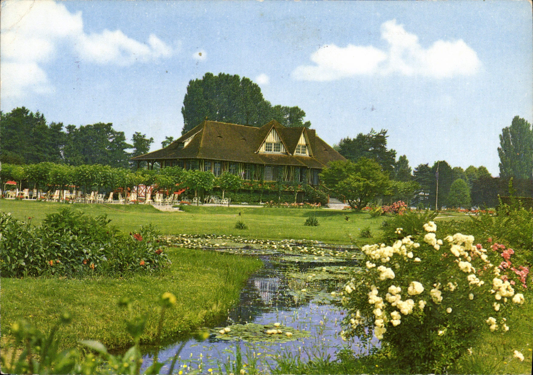 CPM Vichy Allier Club House du Golf 