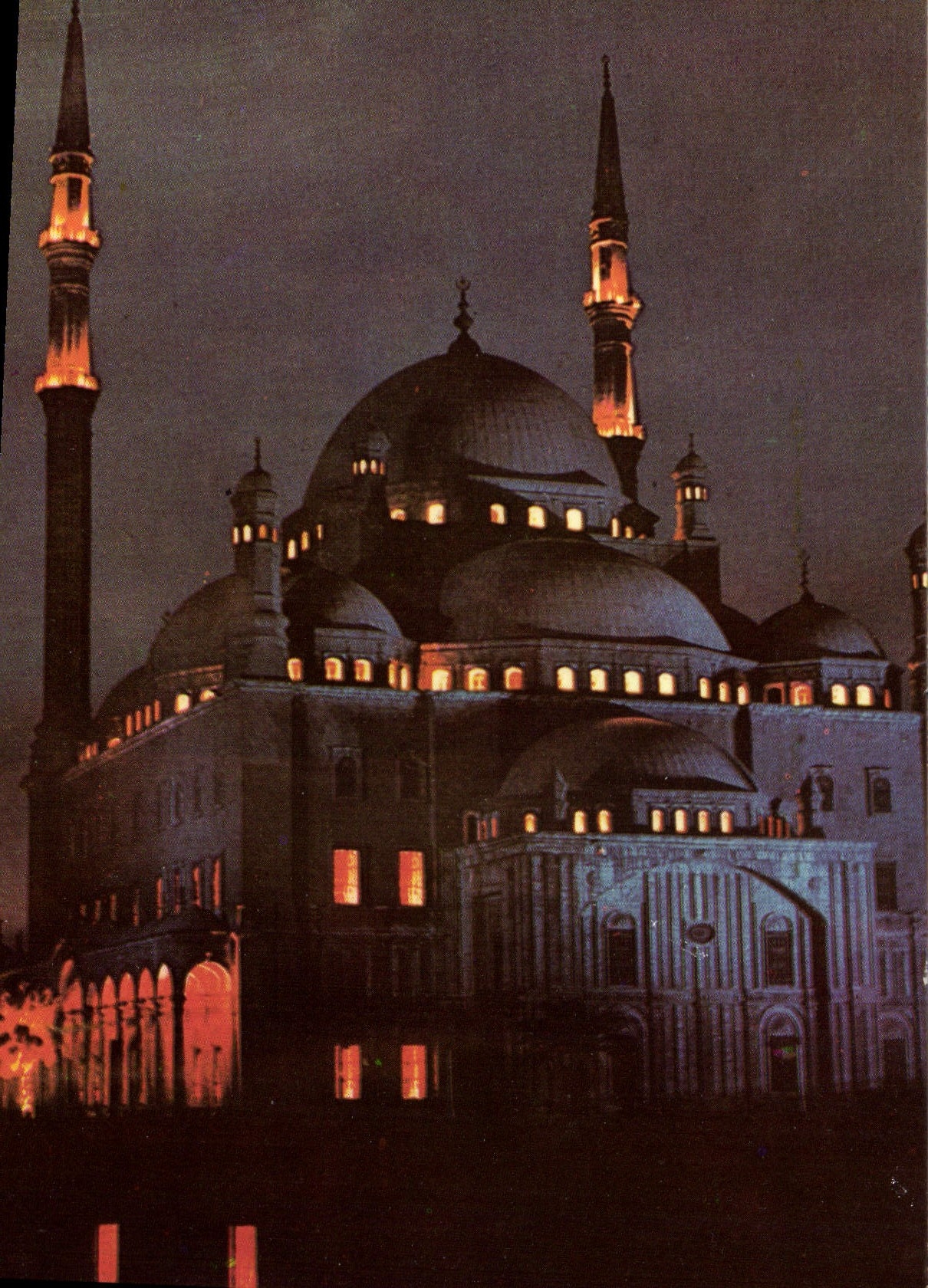 CPM Kairo Citadel Mohamed Aly Mosque illuminated by night