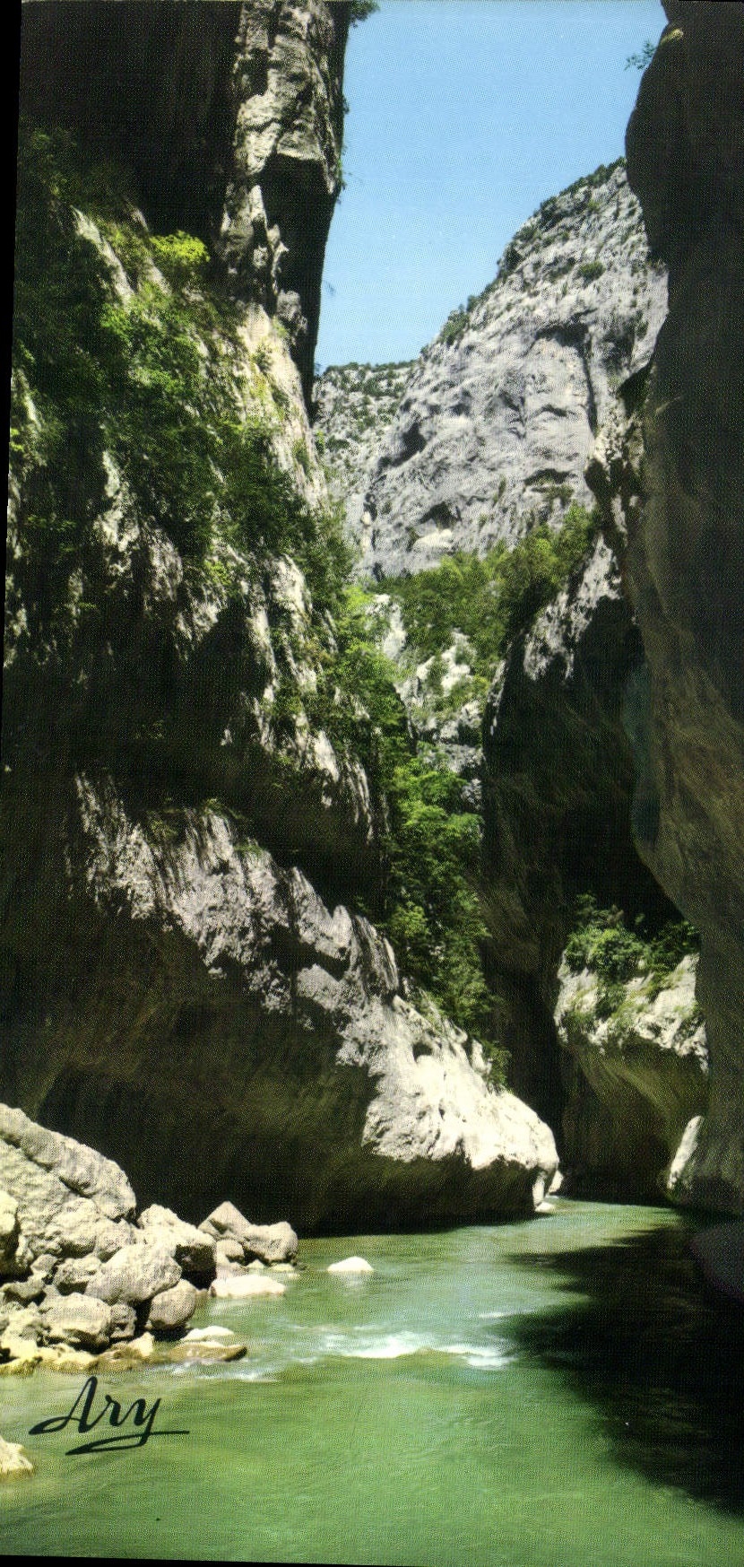 CPM Les Gorges pittoresque du Verdon au fond des Gorges l'entree des Balingurs 