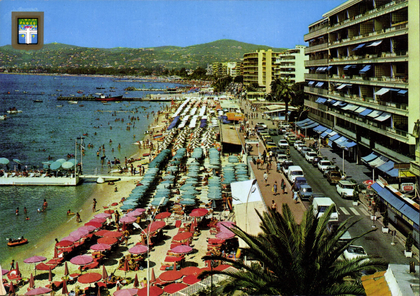 CPM Juan les Pins vue generale sur quelques plages de la Promenade du Soleil 