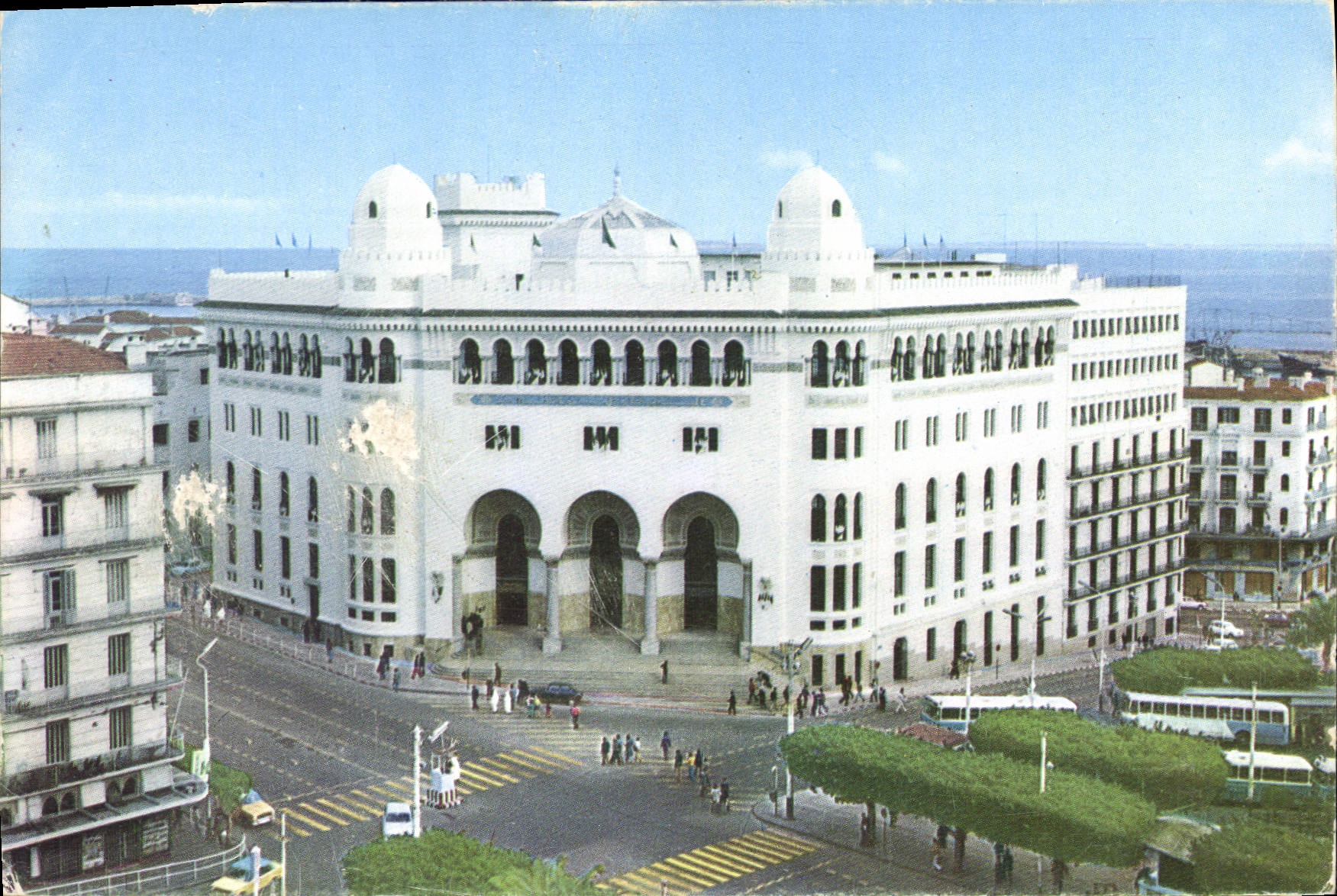 CPM Alger Grande Poste 