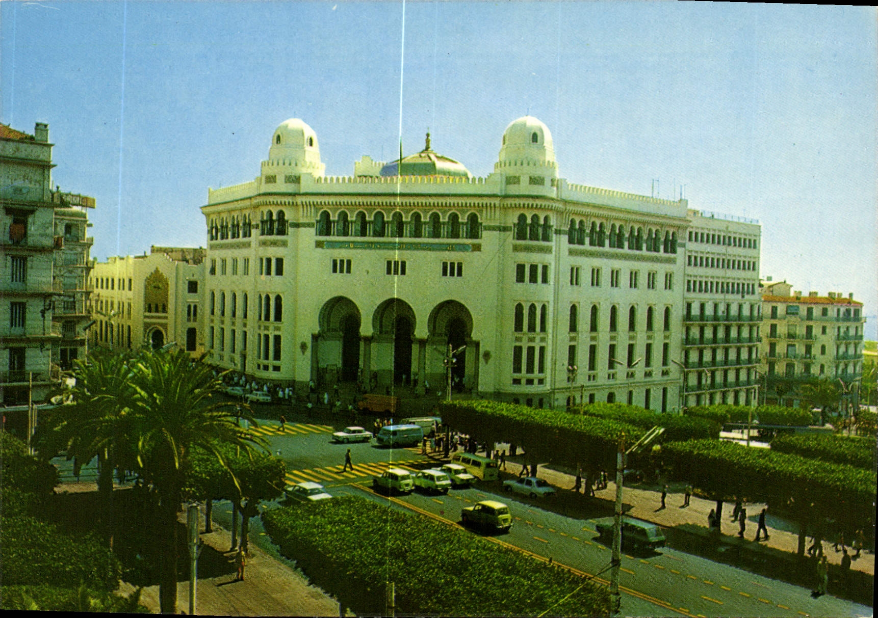 CPM Alger la Grande Poste 