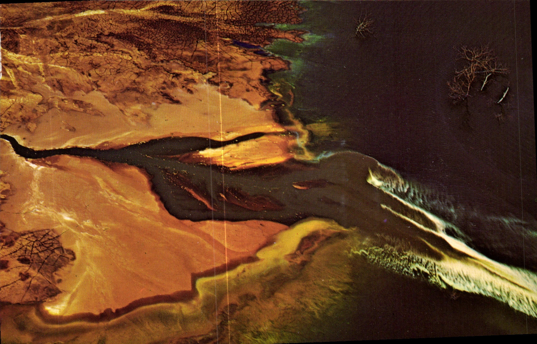 CPM Art et dechets Vu du ciel par Alain Perceval 