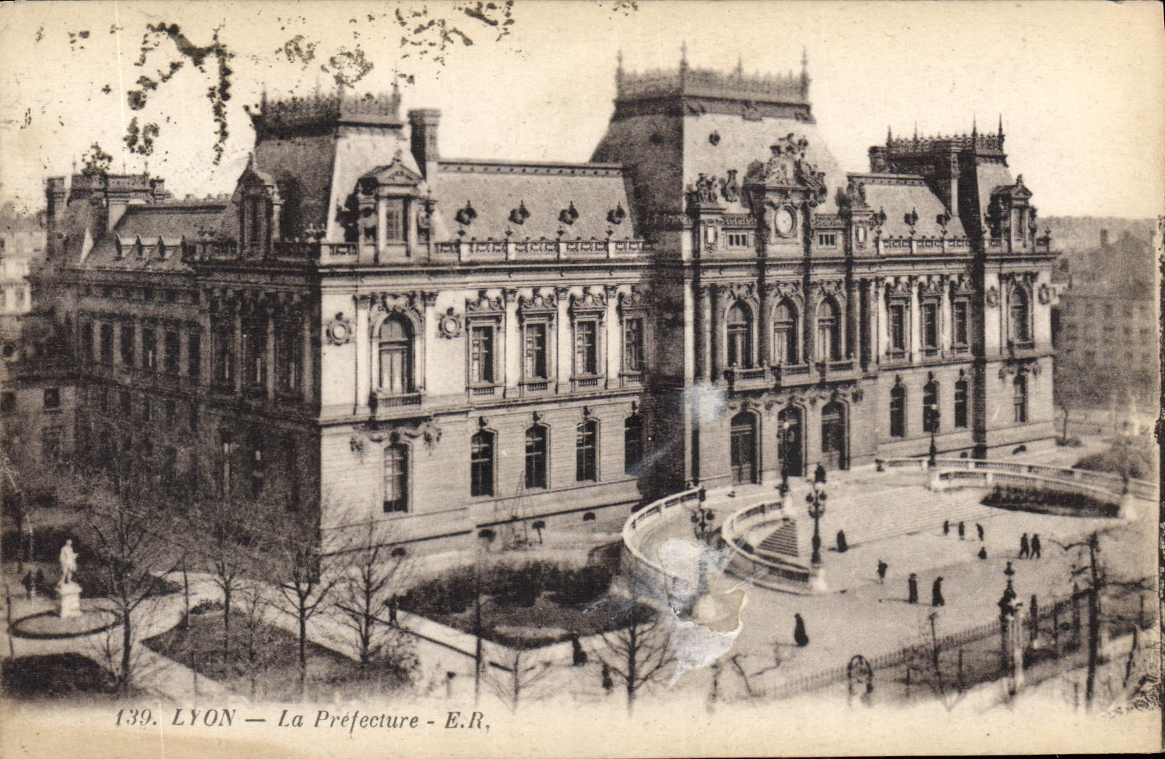 CPA Lyon La Prefecture 