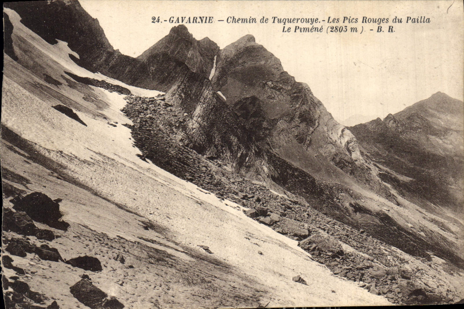 CPA Gavarnie Chemin de Tuquerouye les Pics Rouges du Pailla le Pimene 