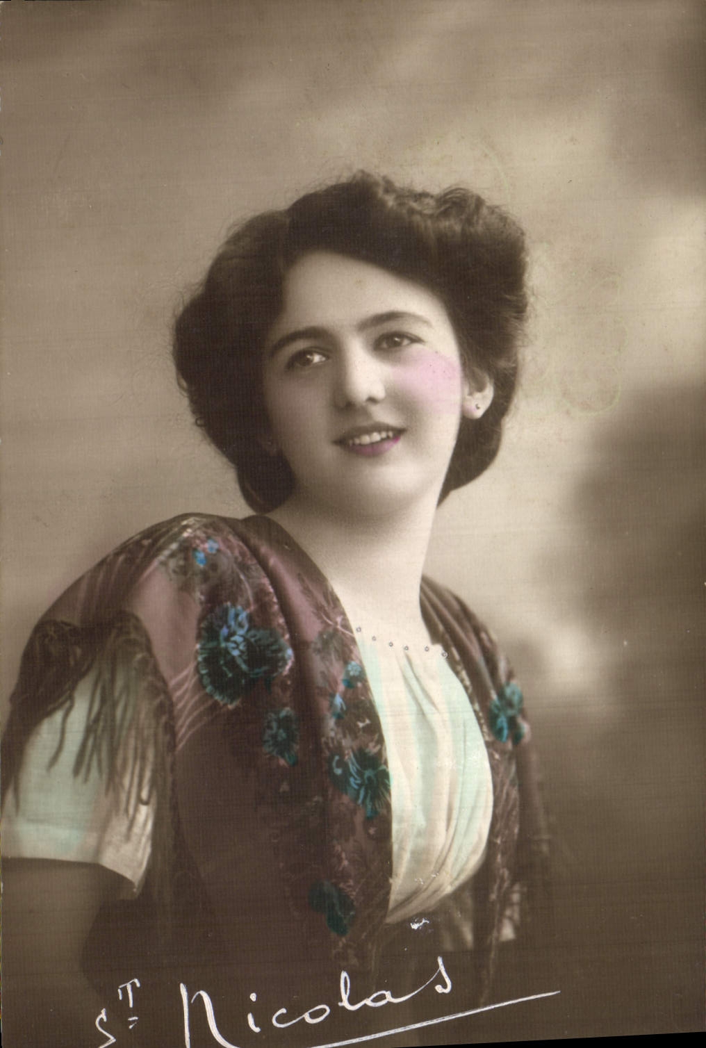 CPA St Nicolas Femme