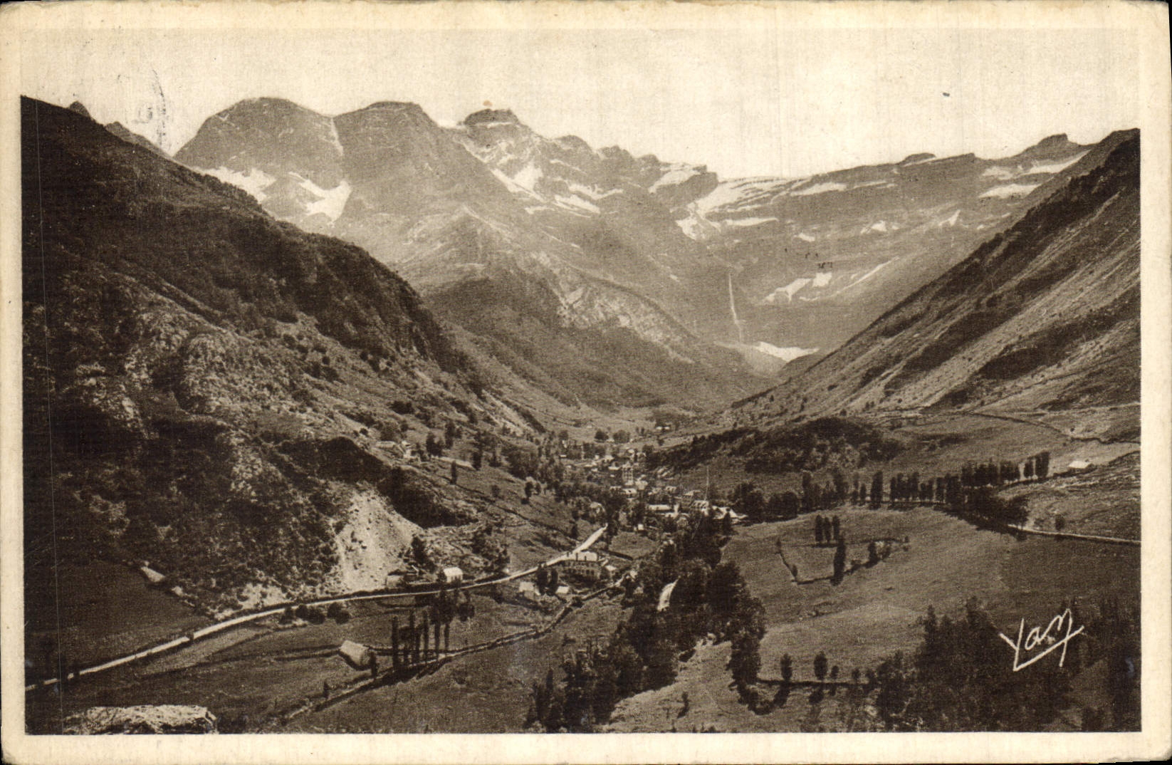 CPA Gavarnie le Village et le Cirque 