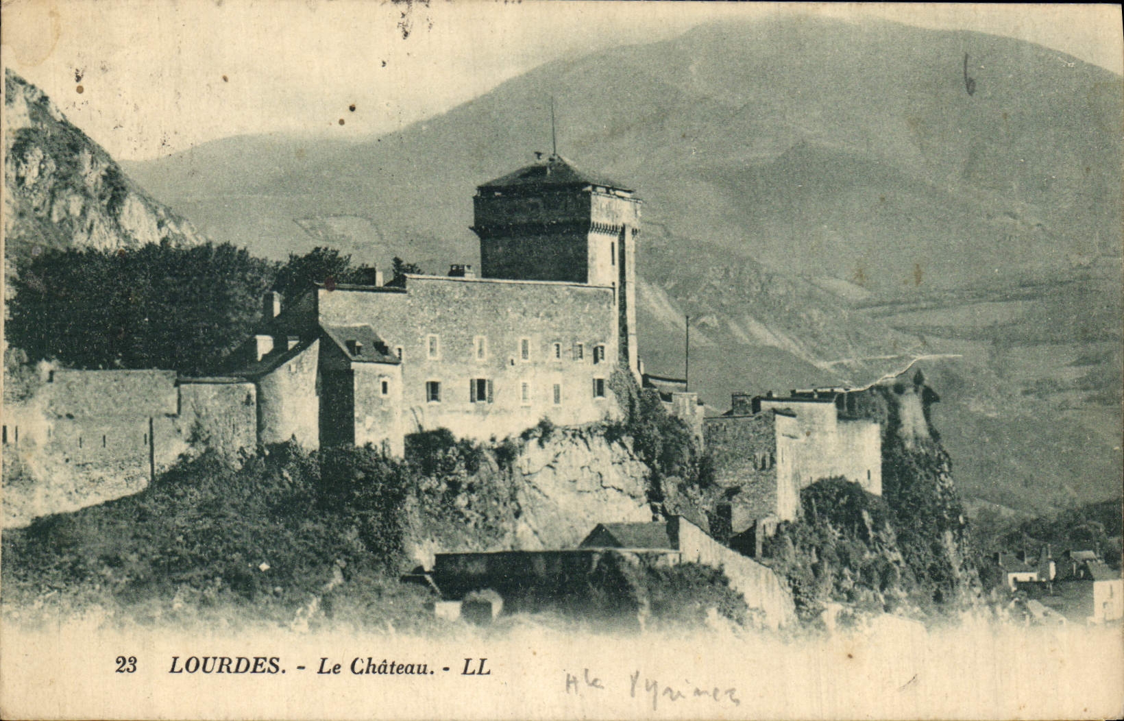 CPA Lourdes Le Chateau 