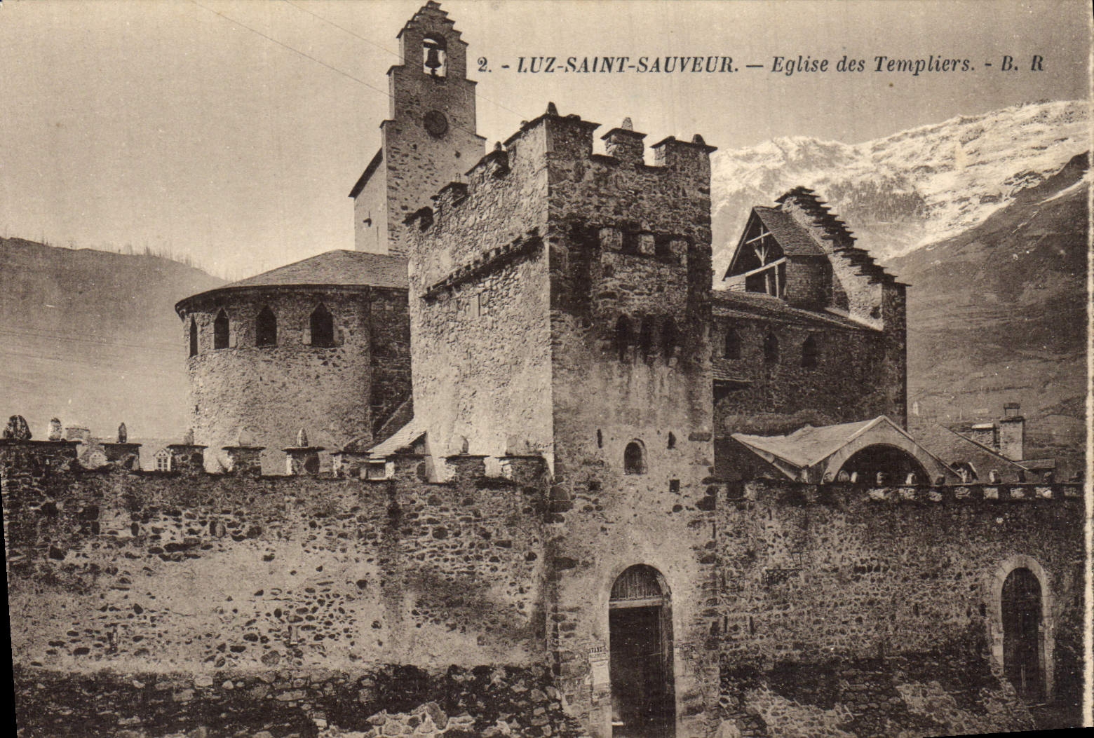 CPA Luz Saint Sauveur Eglise des Templiers 