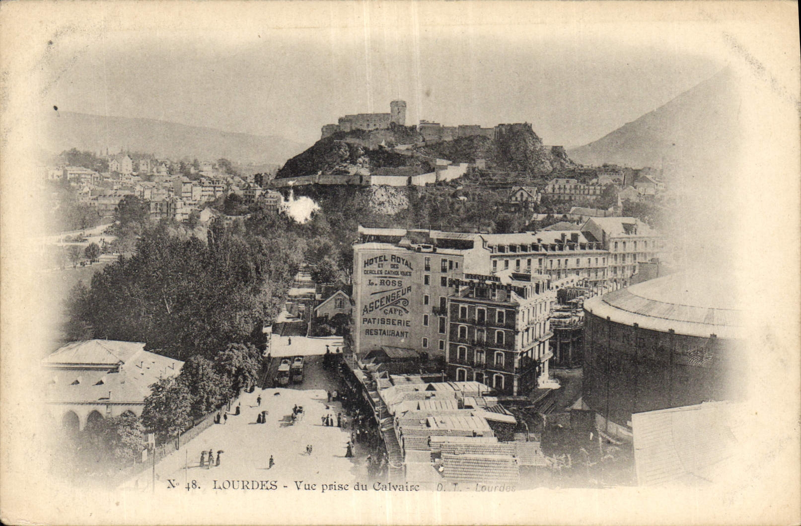CPA Lourdes Vue prise du Calvaire 